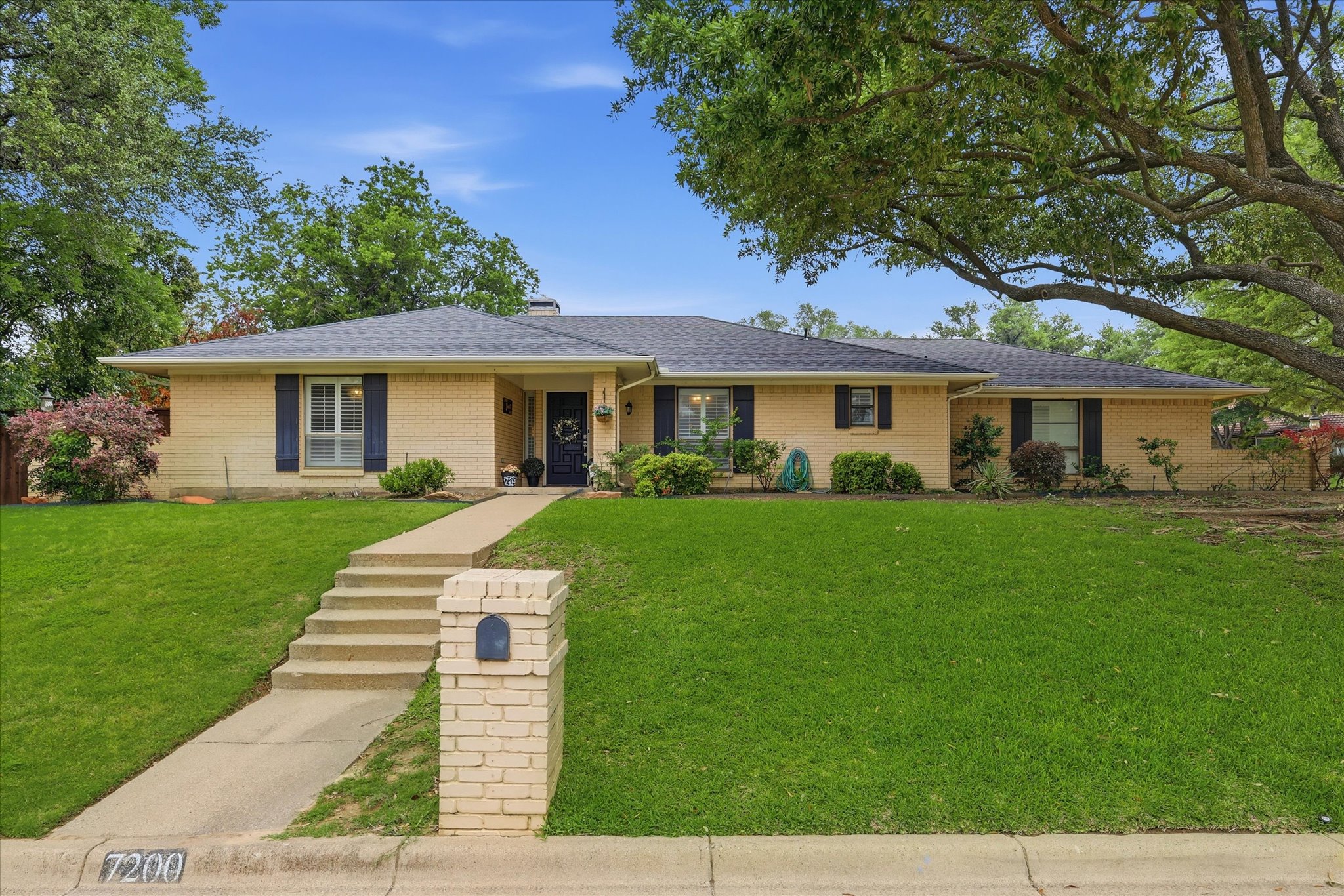 7200 Tamarack Road Benbrook TX 76116