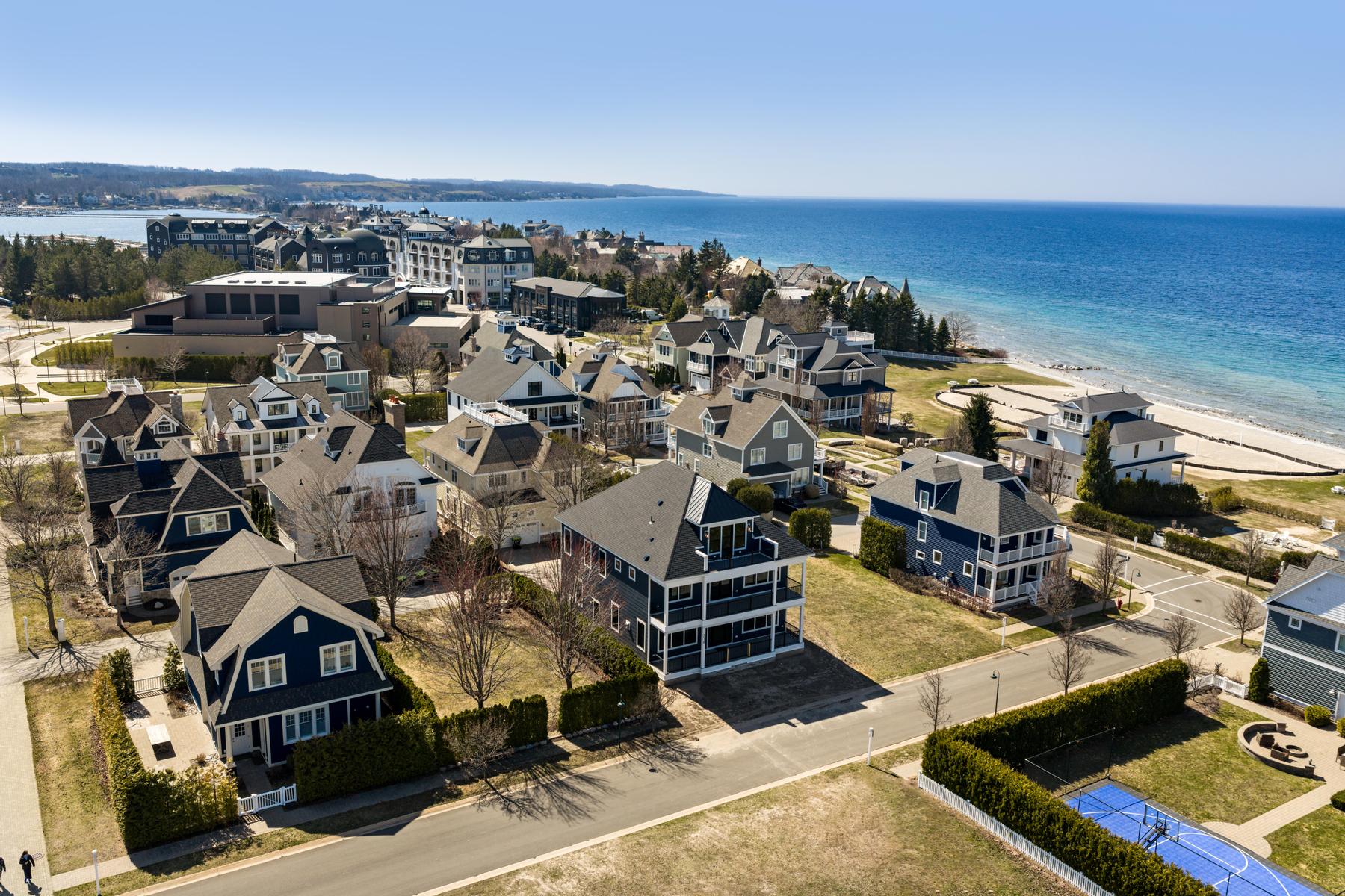 716 E Beach Street Bay Harbor MI 49770