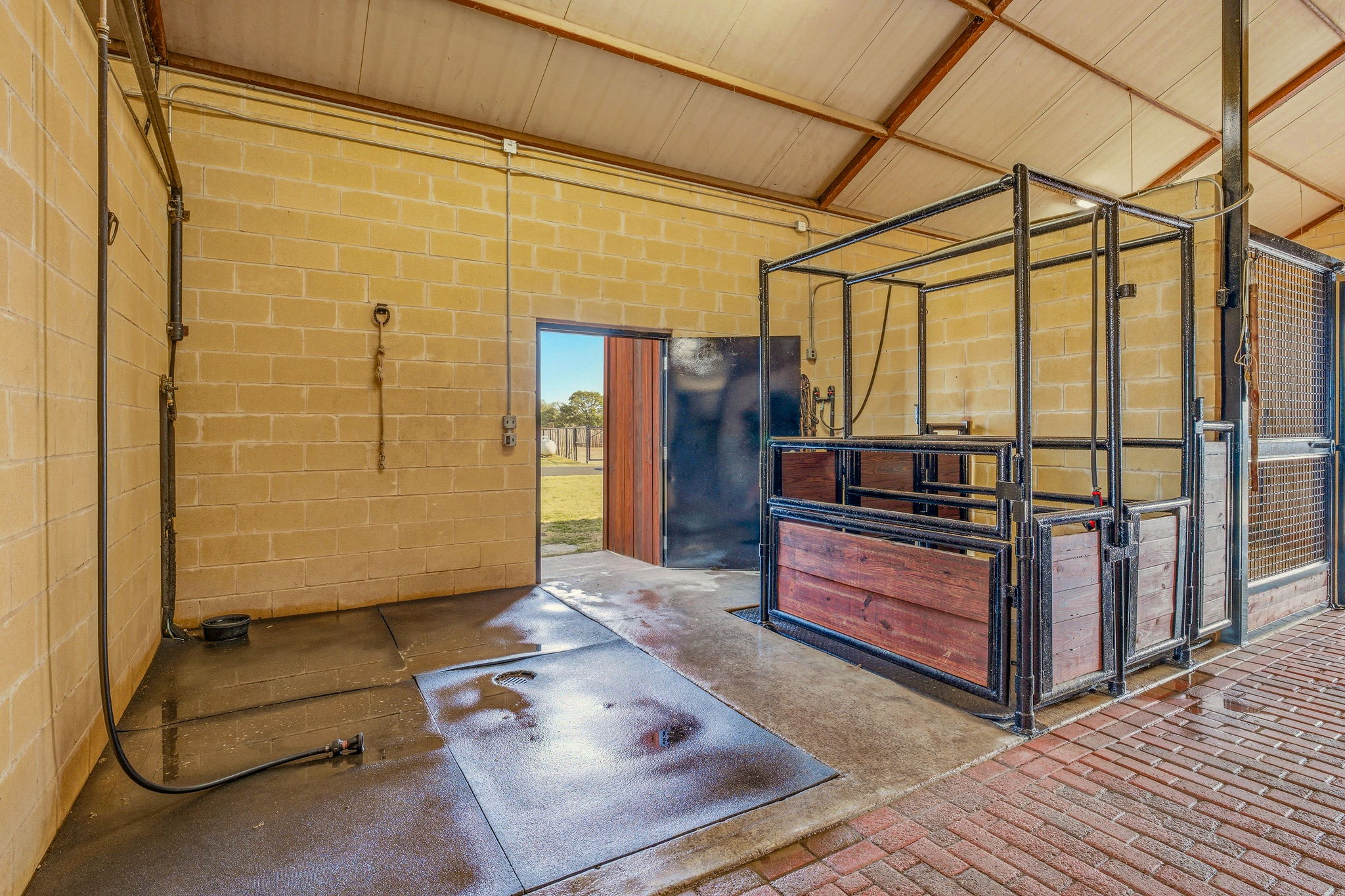 221 Silver Spur Weatherford TX 76087