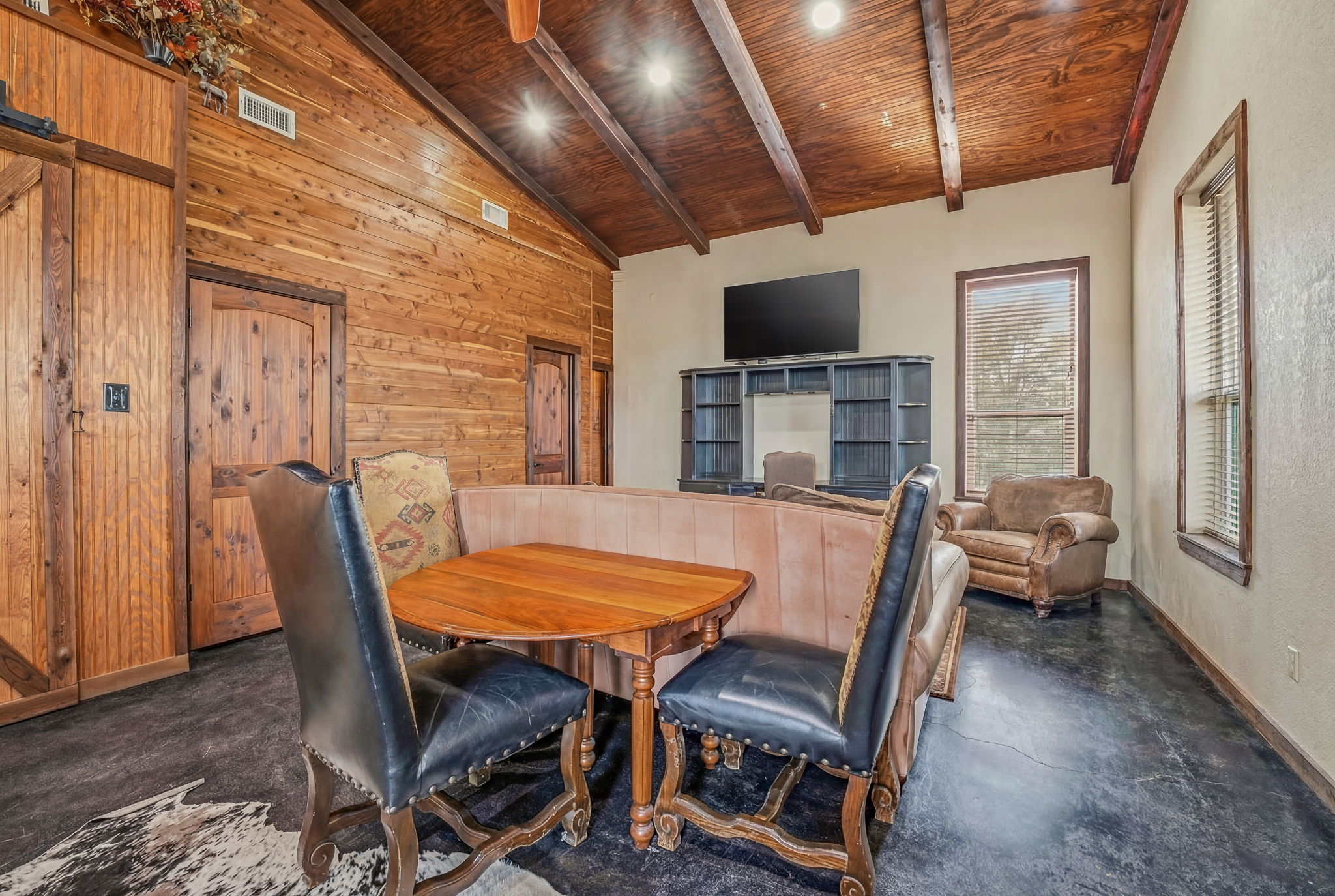 221 Silver Spur Weatherford TX 76087