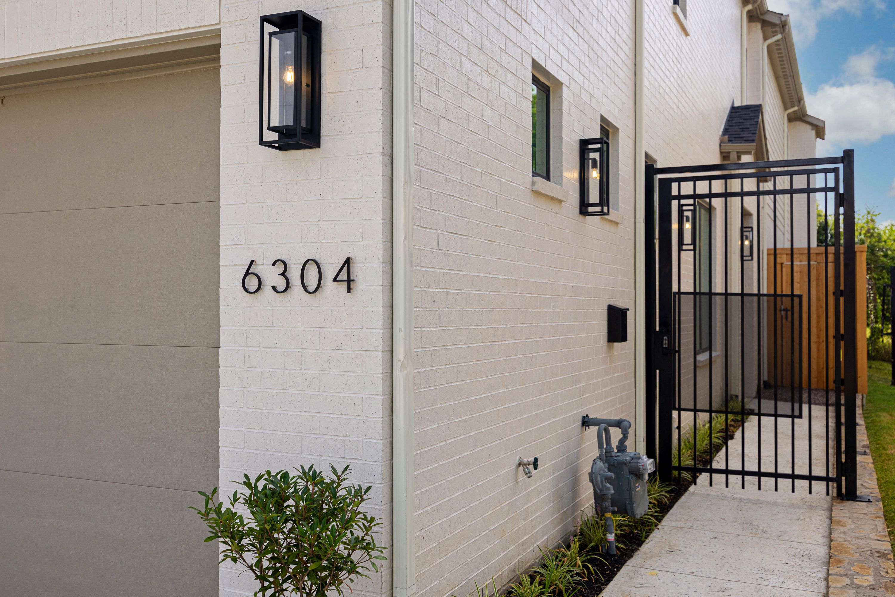 6304 Covington Lane Dallas TX 75214