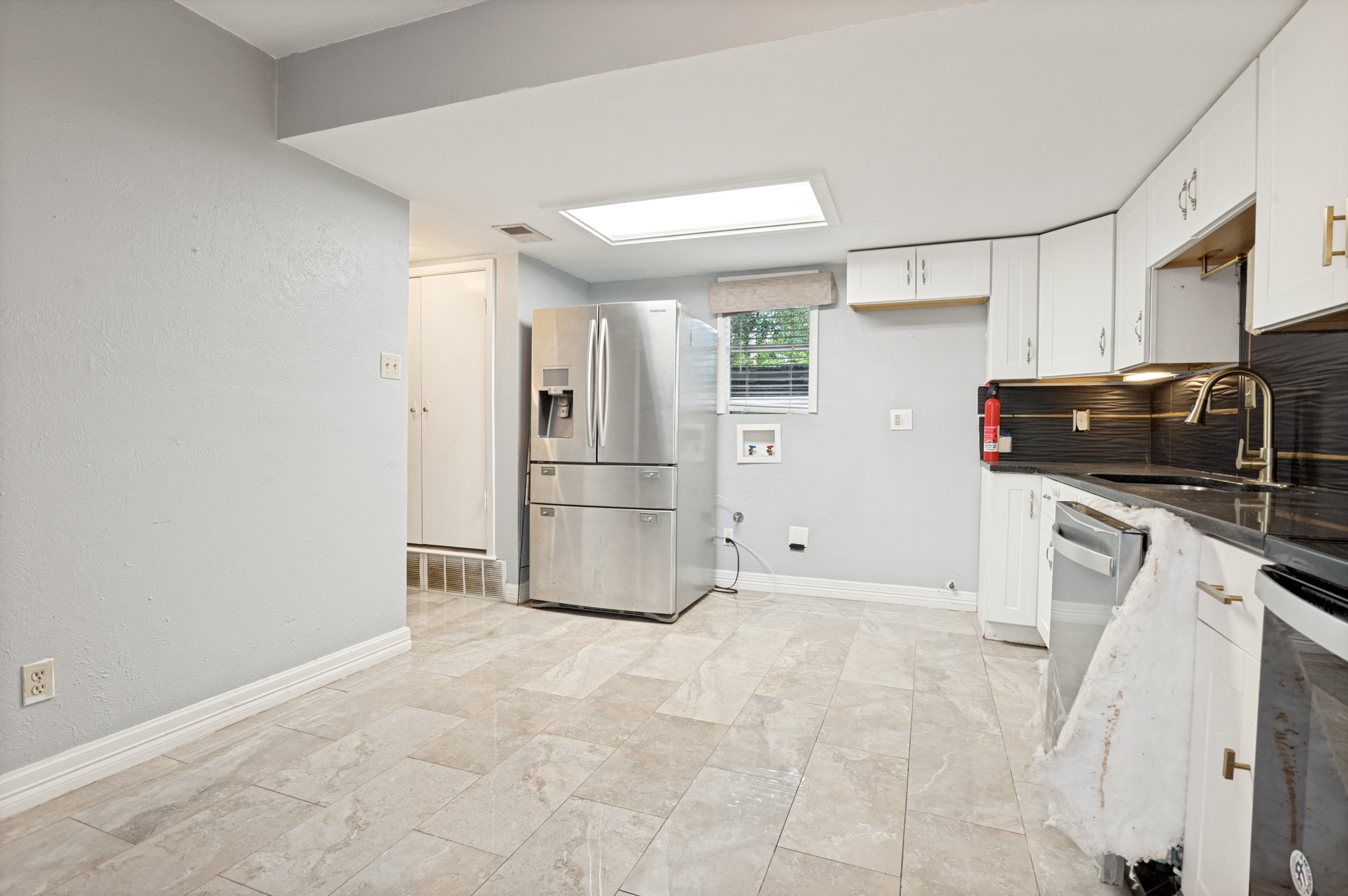 5808 Harvest Hill Road Dallas TX 75230