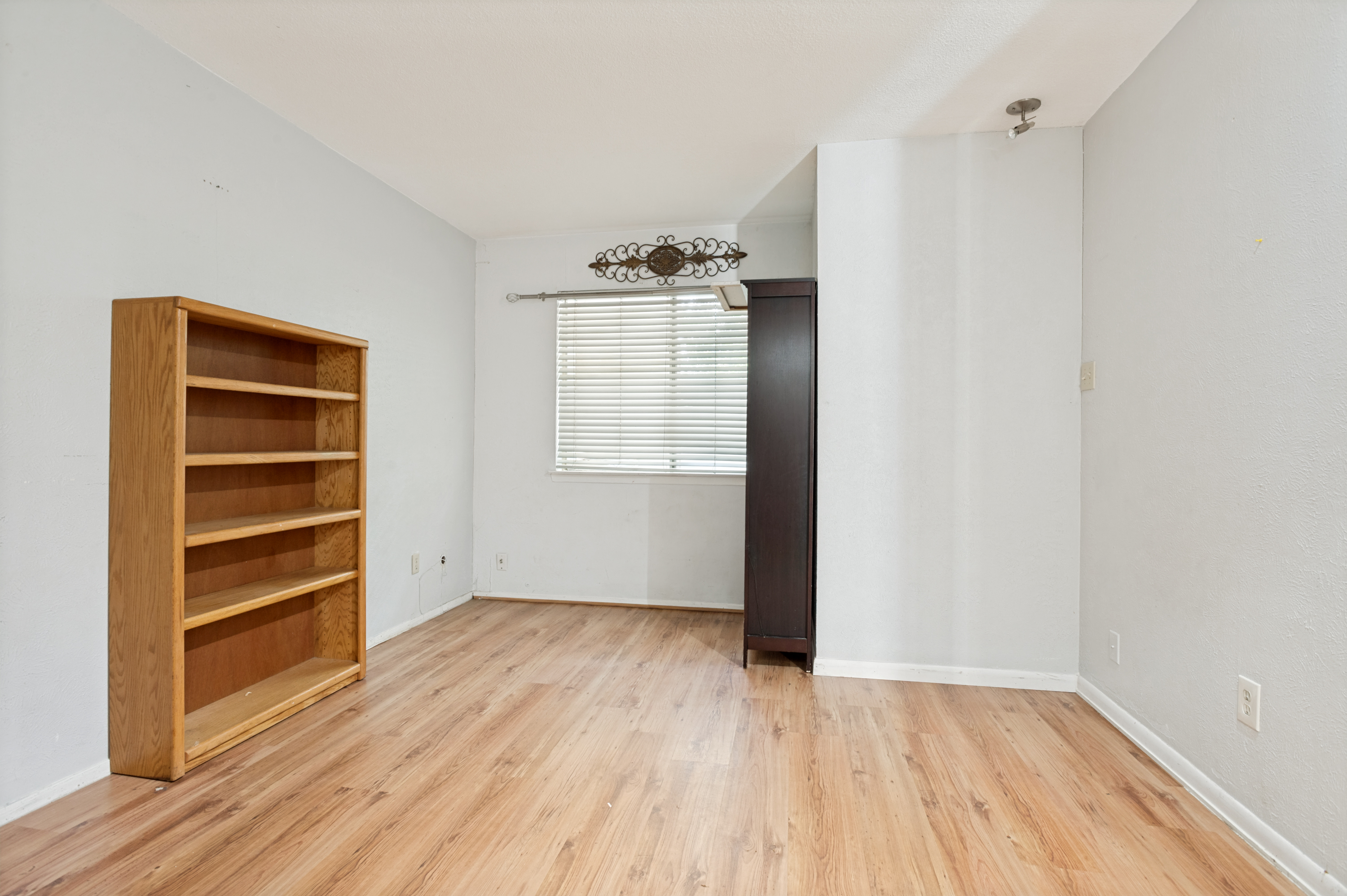 5808 Harvest Hill Road Dallas TX 75230