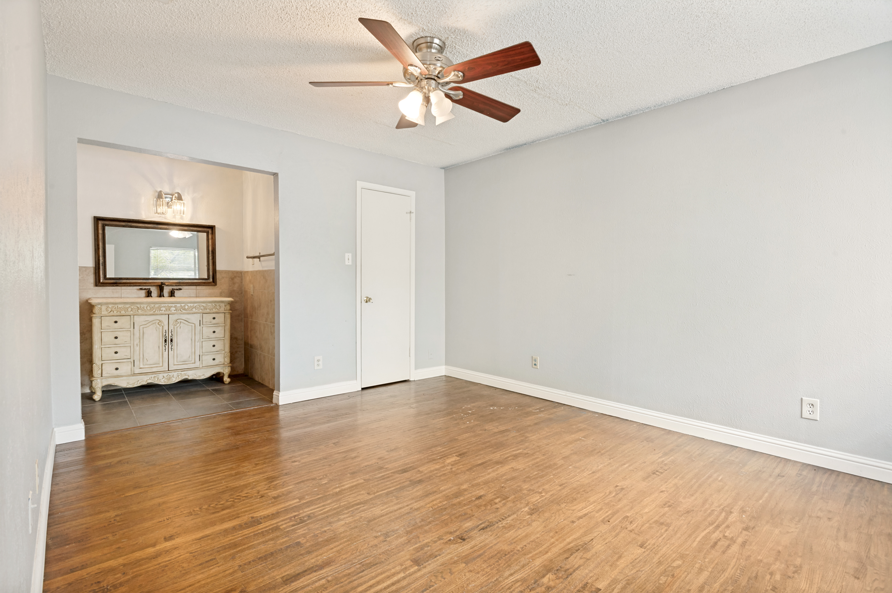 5808 Harvest Hill Road Dallas TX 75230