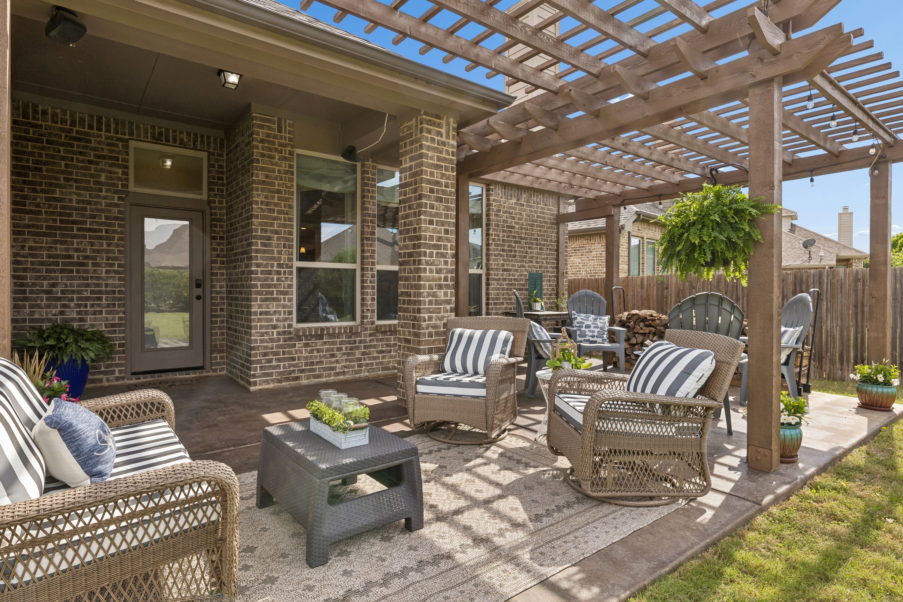 1046 Finsbury Lane Forney TX 75126