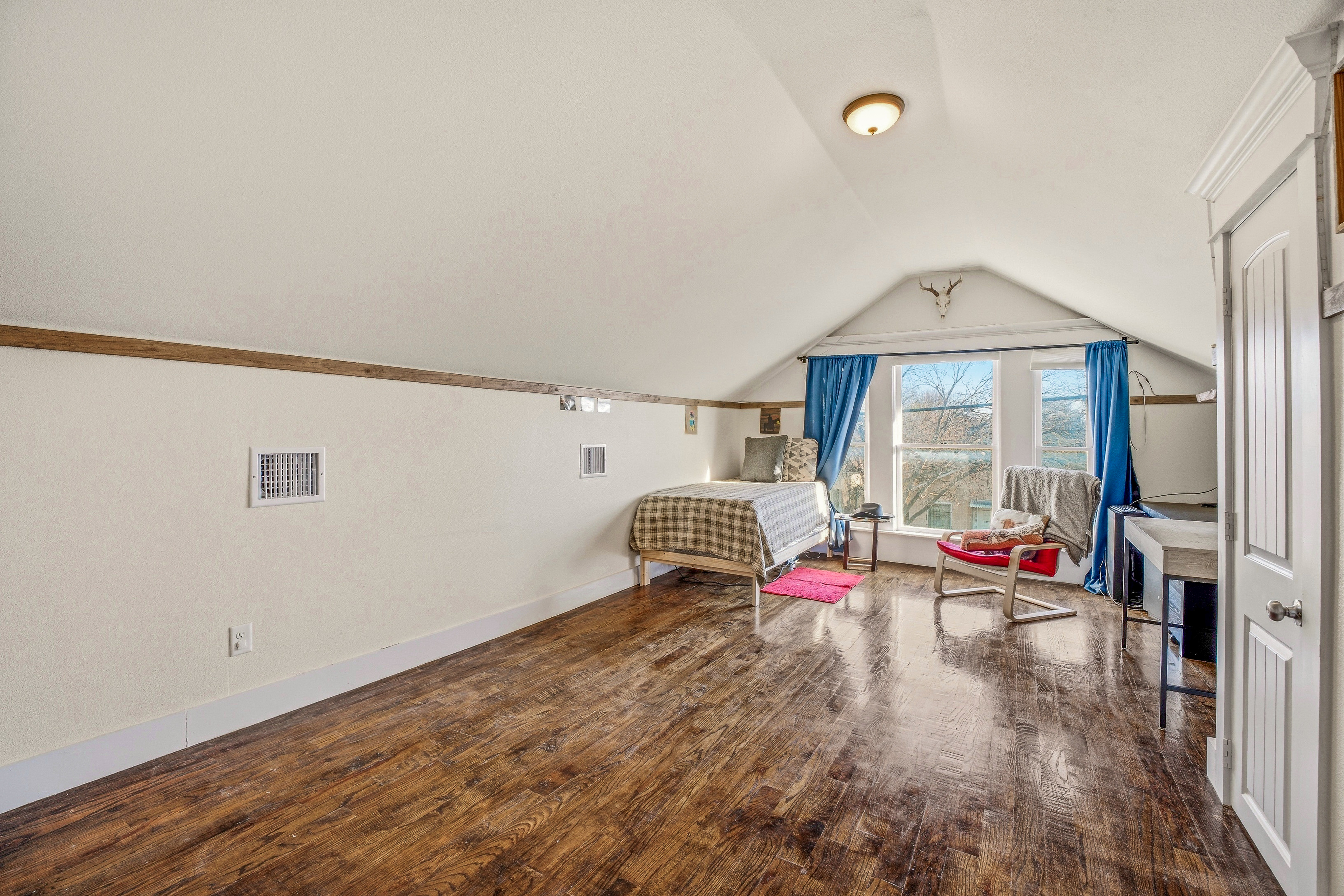 818 W Richmond Avenue Fort Worth TX 76110