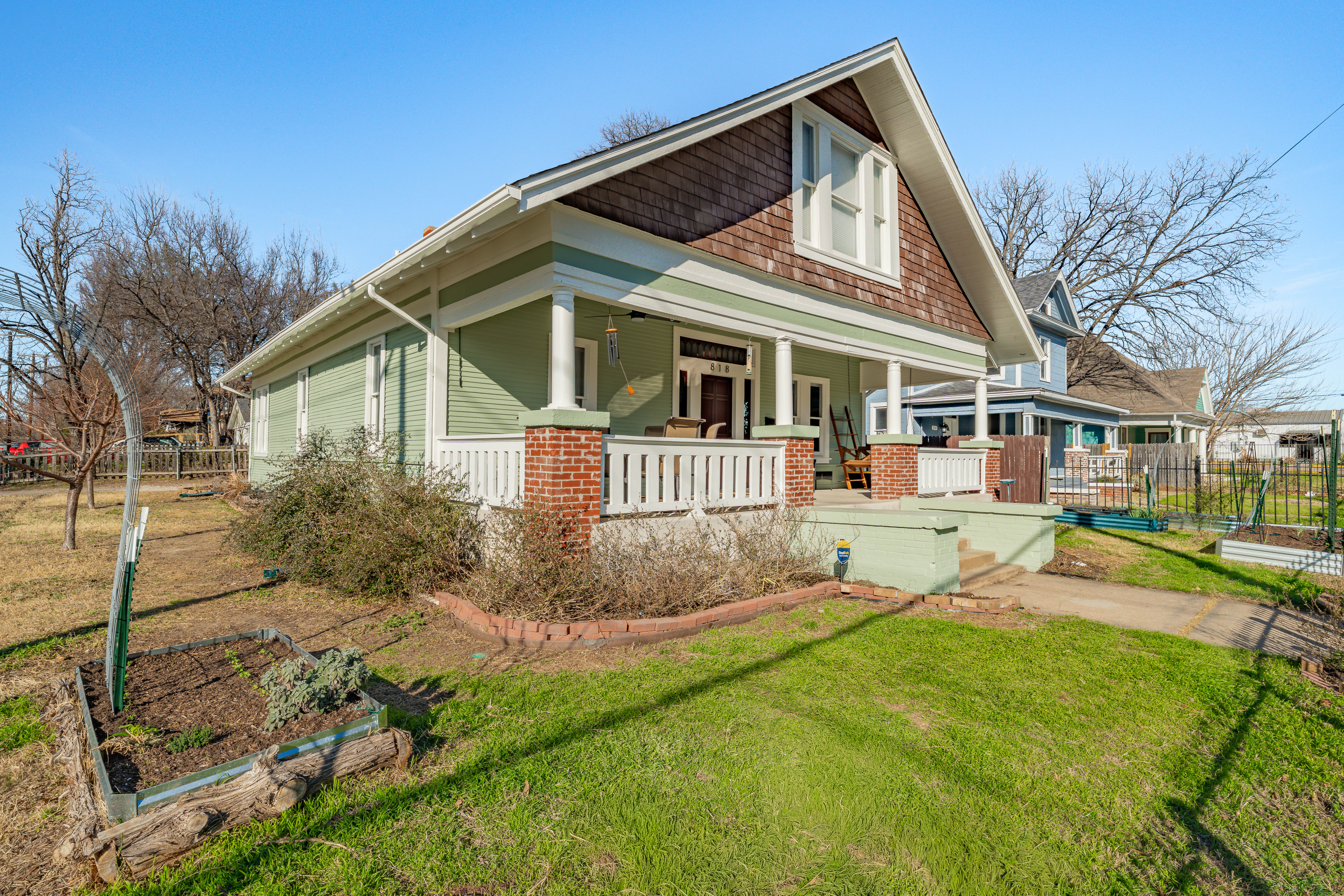 818 W Richmond Avenue Fort Worth TX 76110