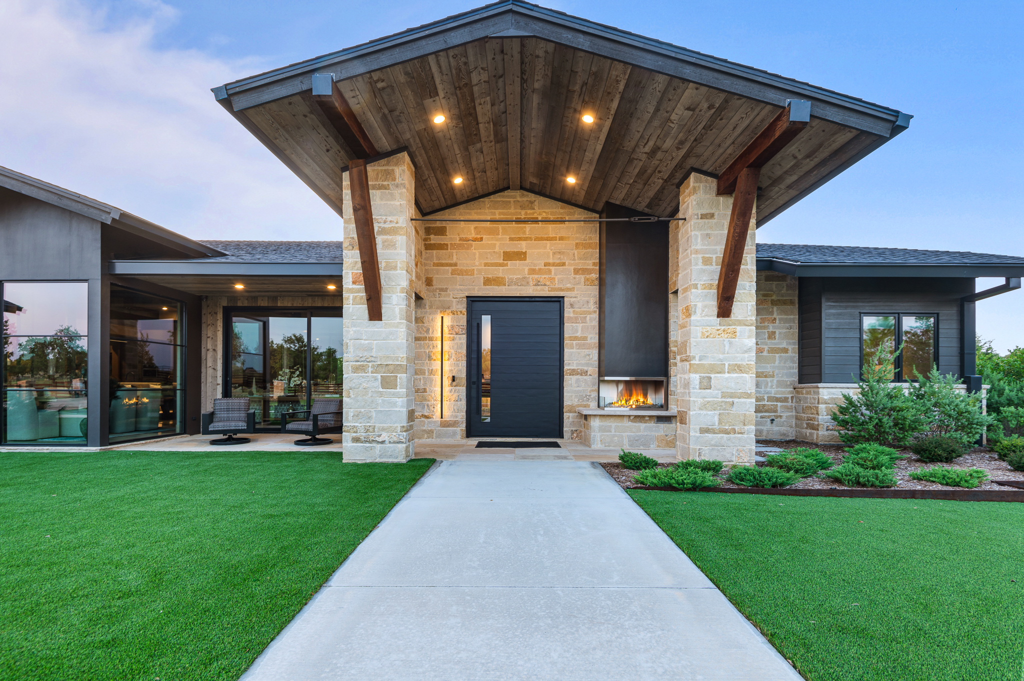 988 English Road Rockwall TX 75032