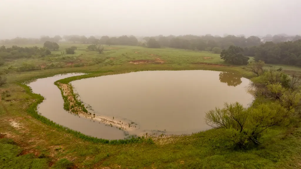 1501 Turpin Lake Road Poolville TX 76487