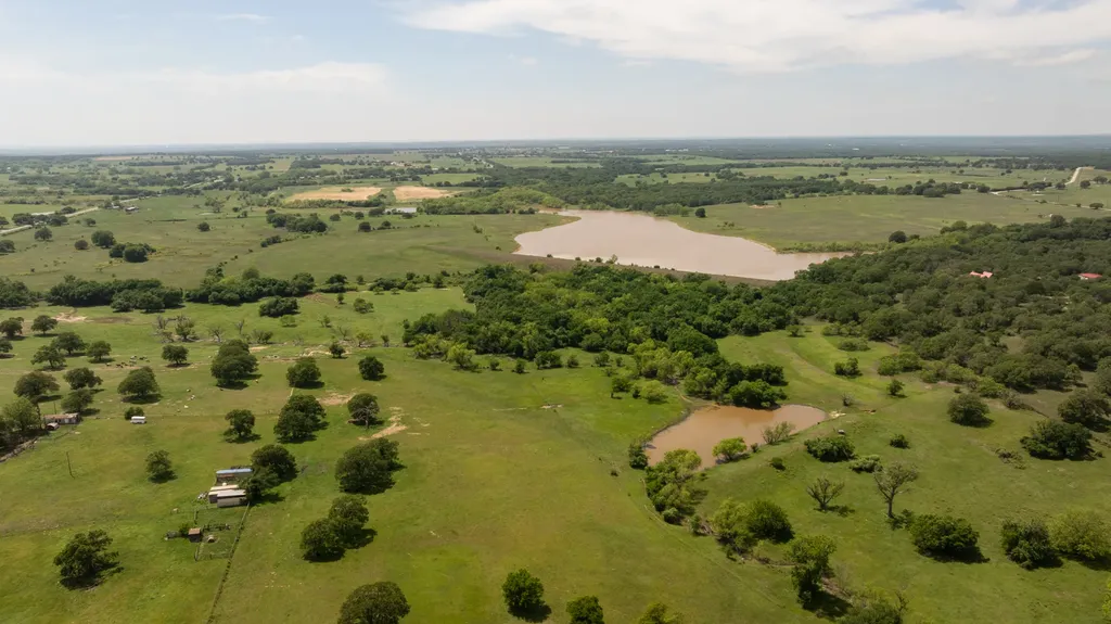 1501 Turpin Lake Road Poolville TX 76487