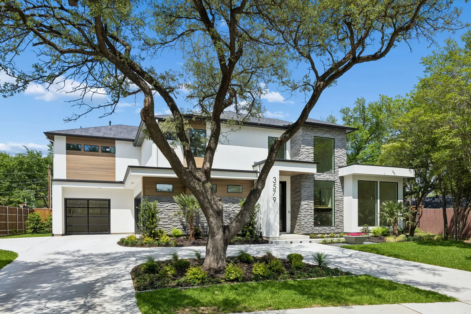Dallas TX, 3579 Flaxley Drive
