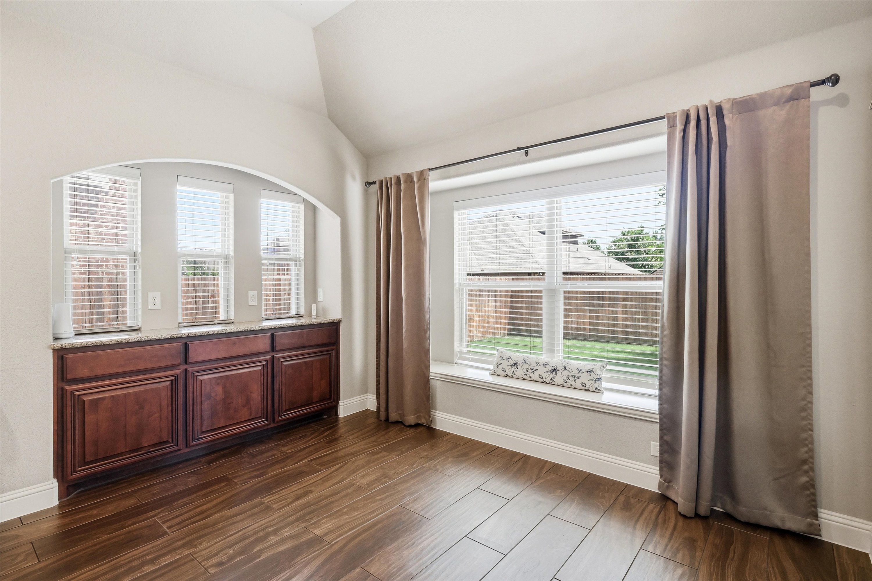 4204 Cobblestone Circle Mansfield TX 76063