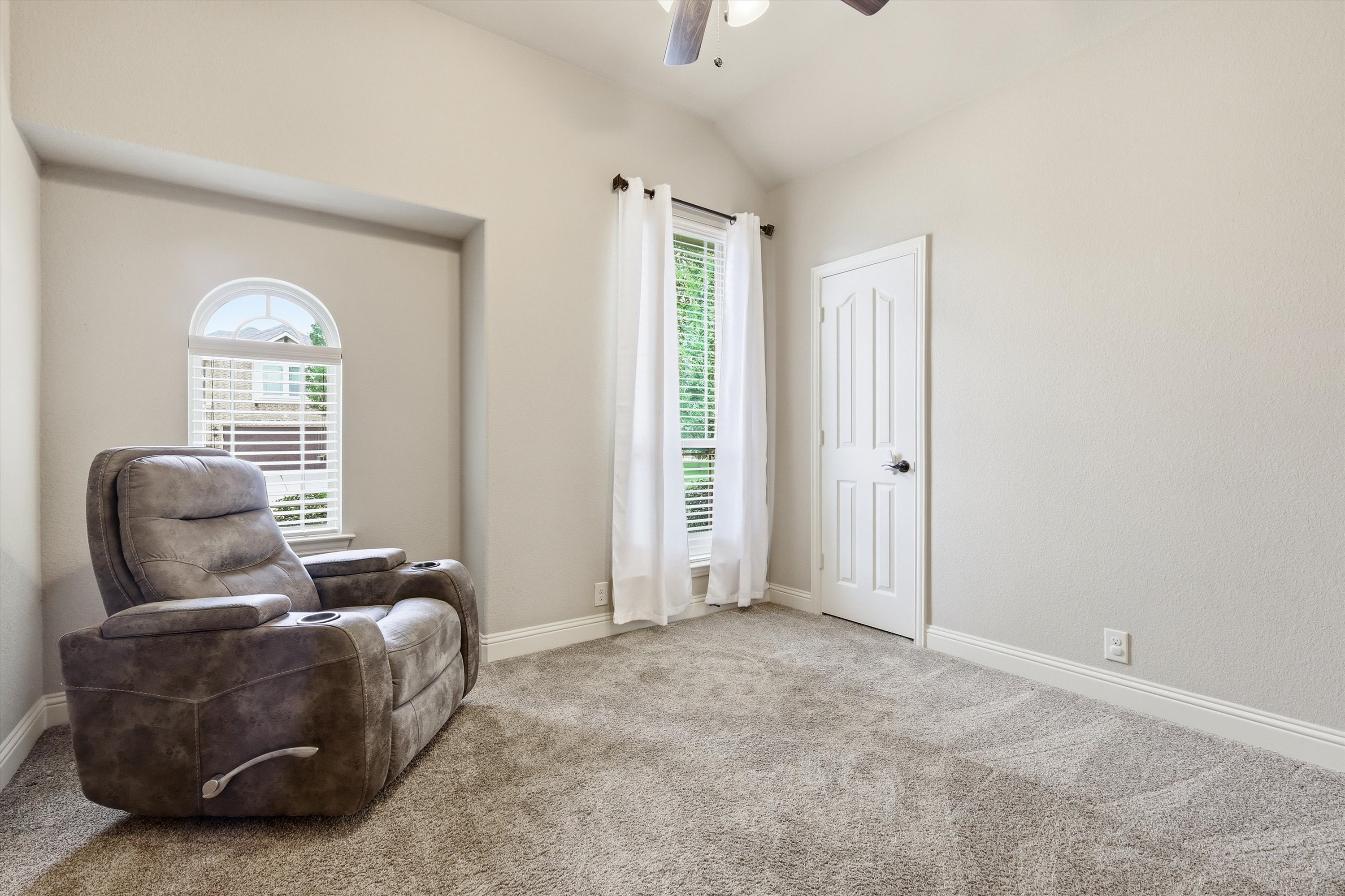 4204 Cobblestone Circle Mansfield TX 76063