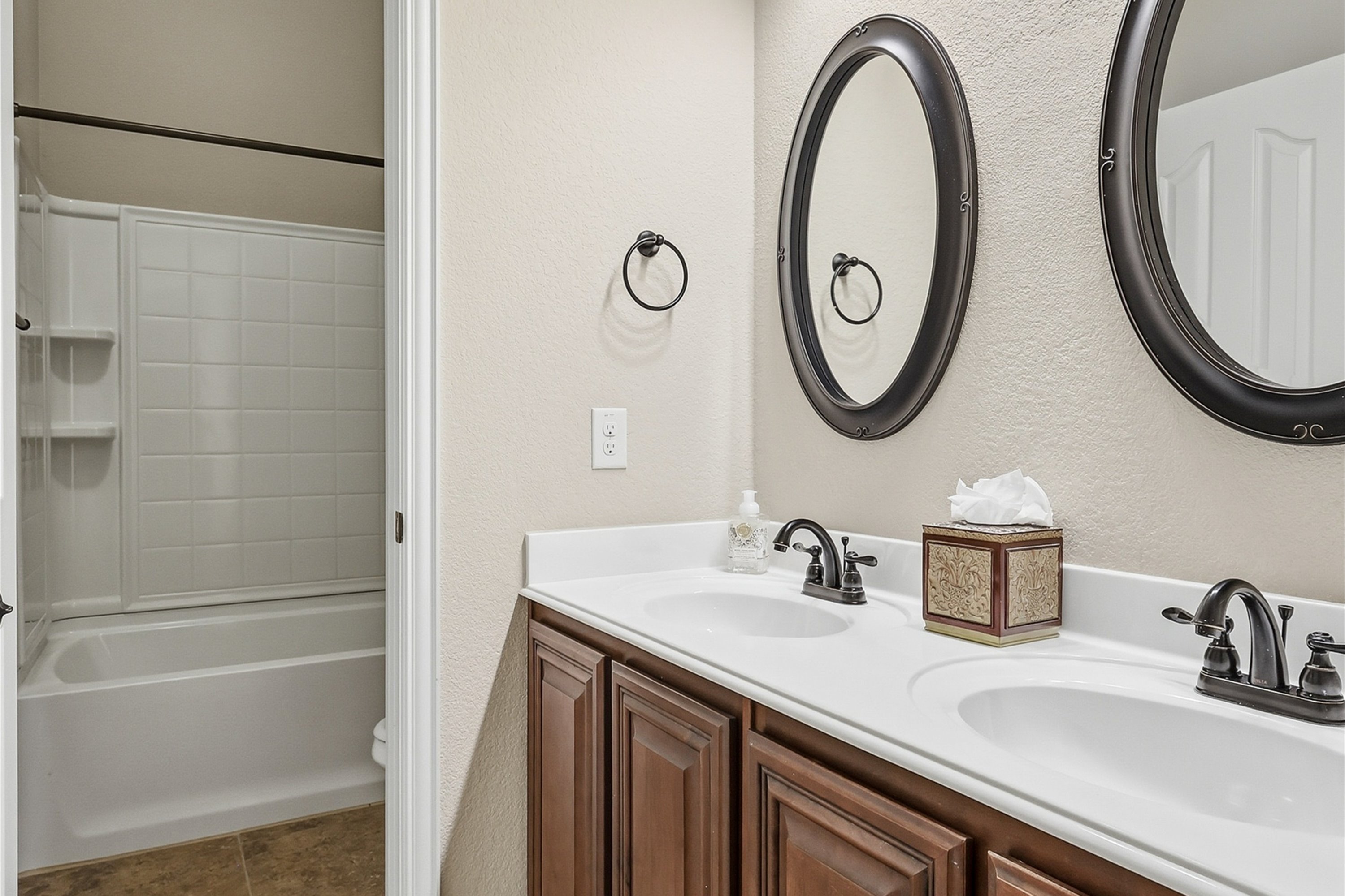 4204 Cobblestone Circle Mansfield TX 76063