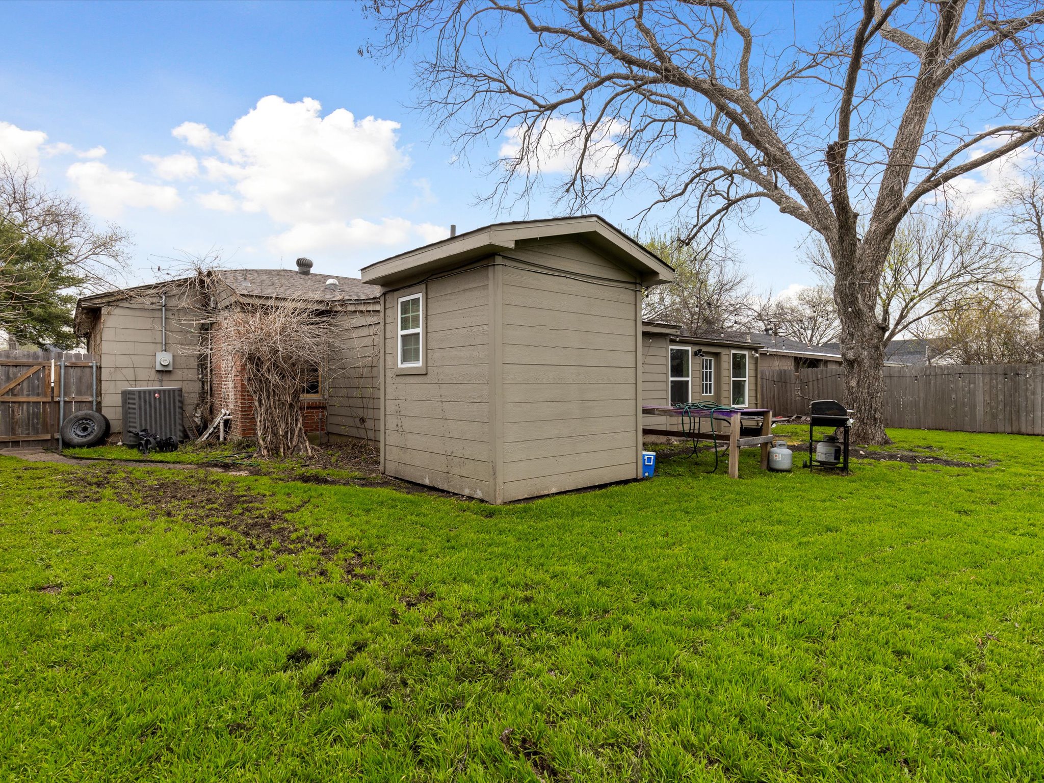 4016 Acacia Street Fort Worth TX 76109