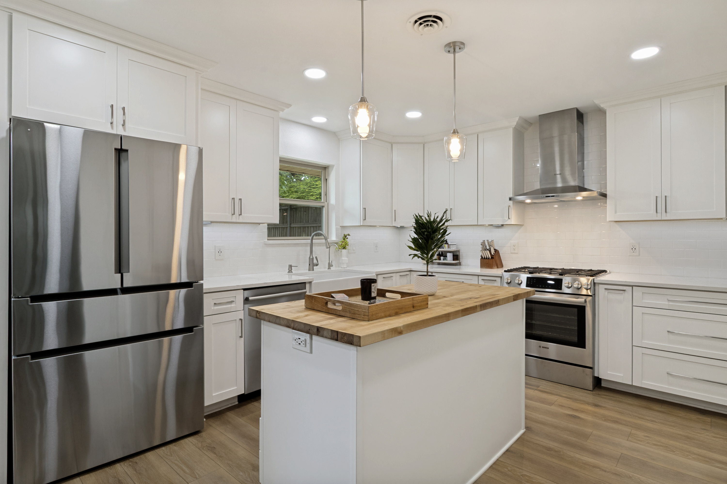 8815 Larchwood Drive Dallas TX 75238