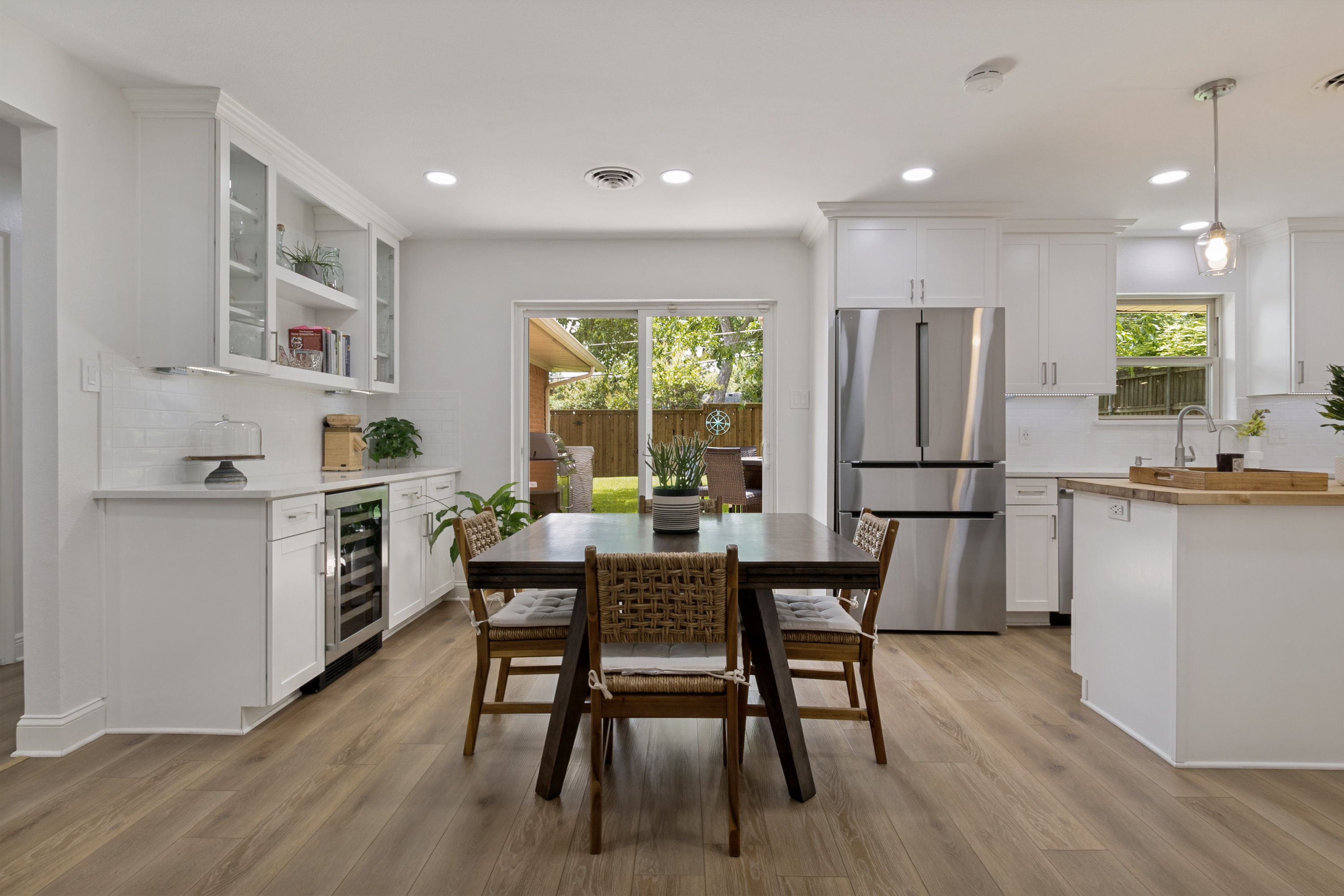 8815 Larchwood Drive Dallas TX 75238