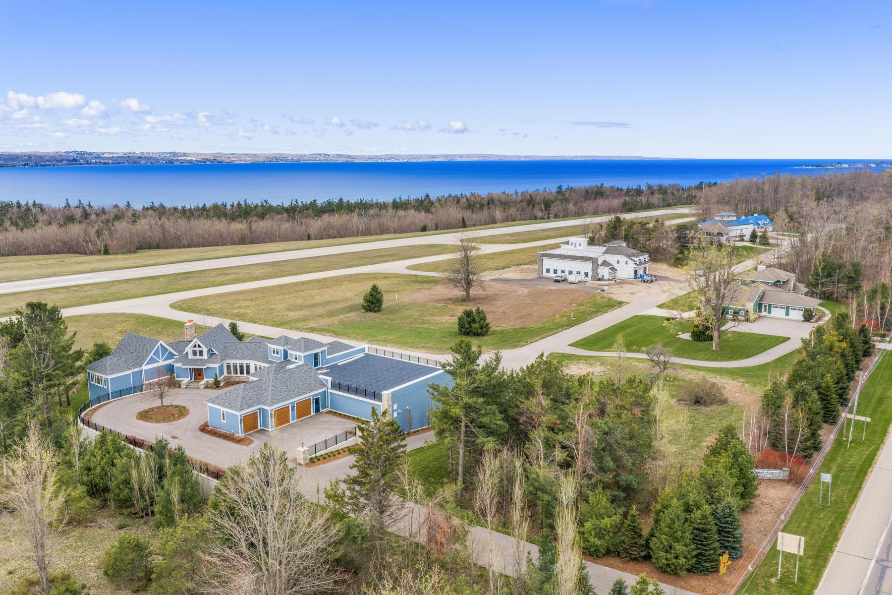 7955 Bay Skies Court Harbor Springs MI 49740