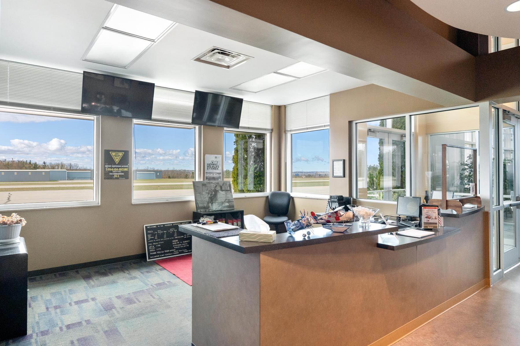 7955 Bay Skies Court Harbor Springs MI 49740
