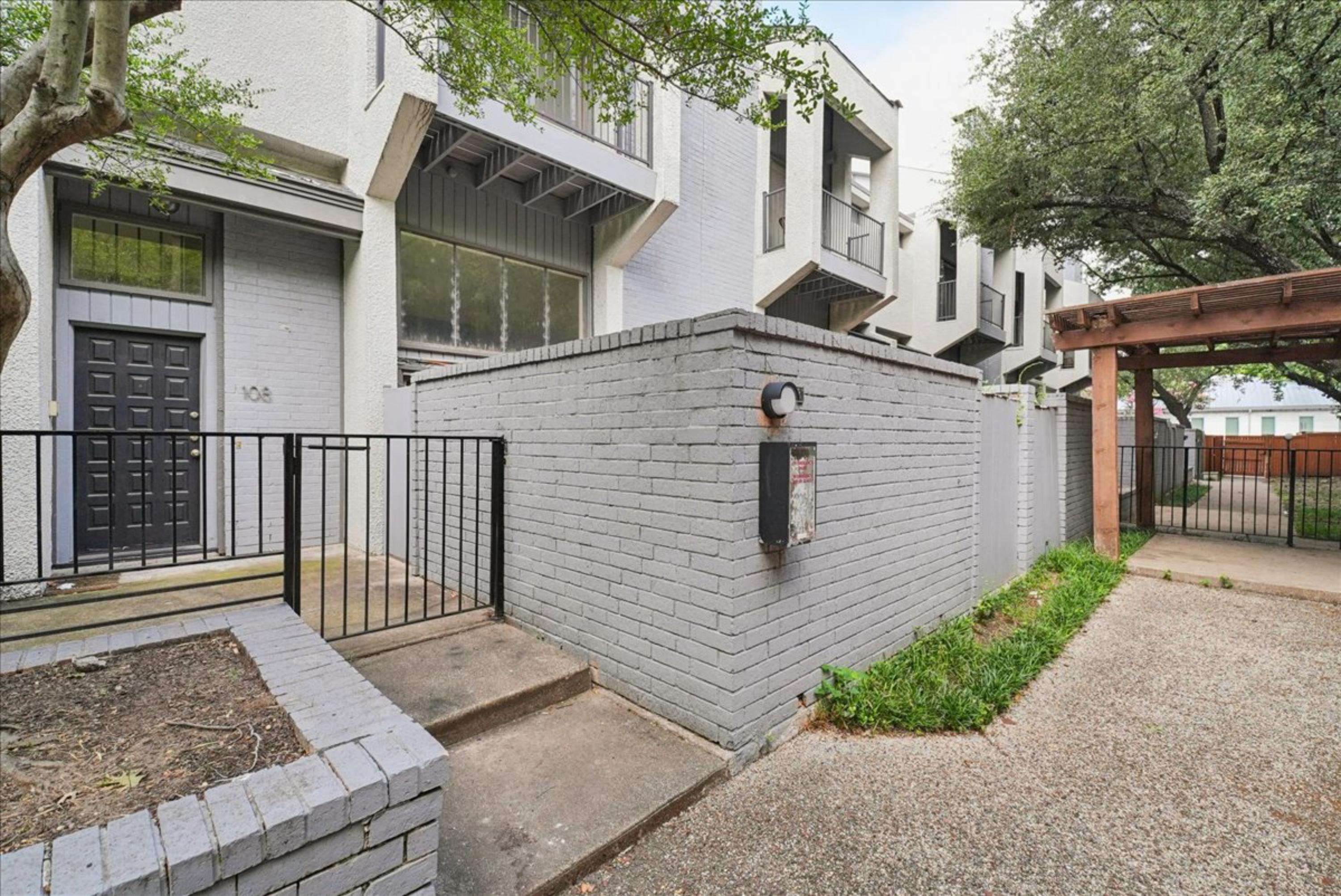 3618 Gillespie Street Dallas TX 75219