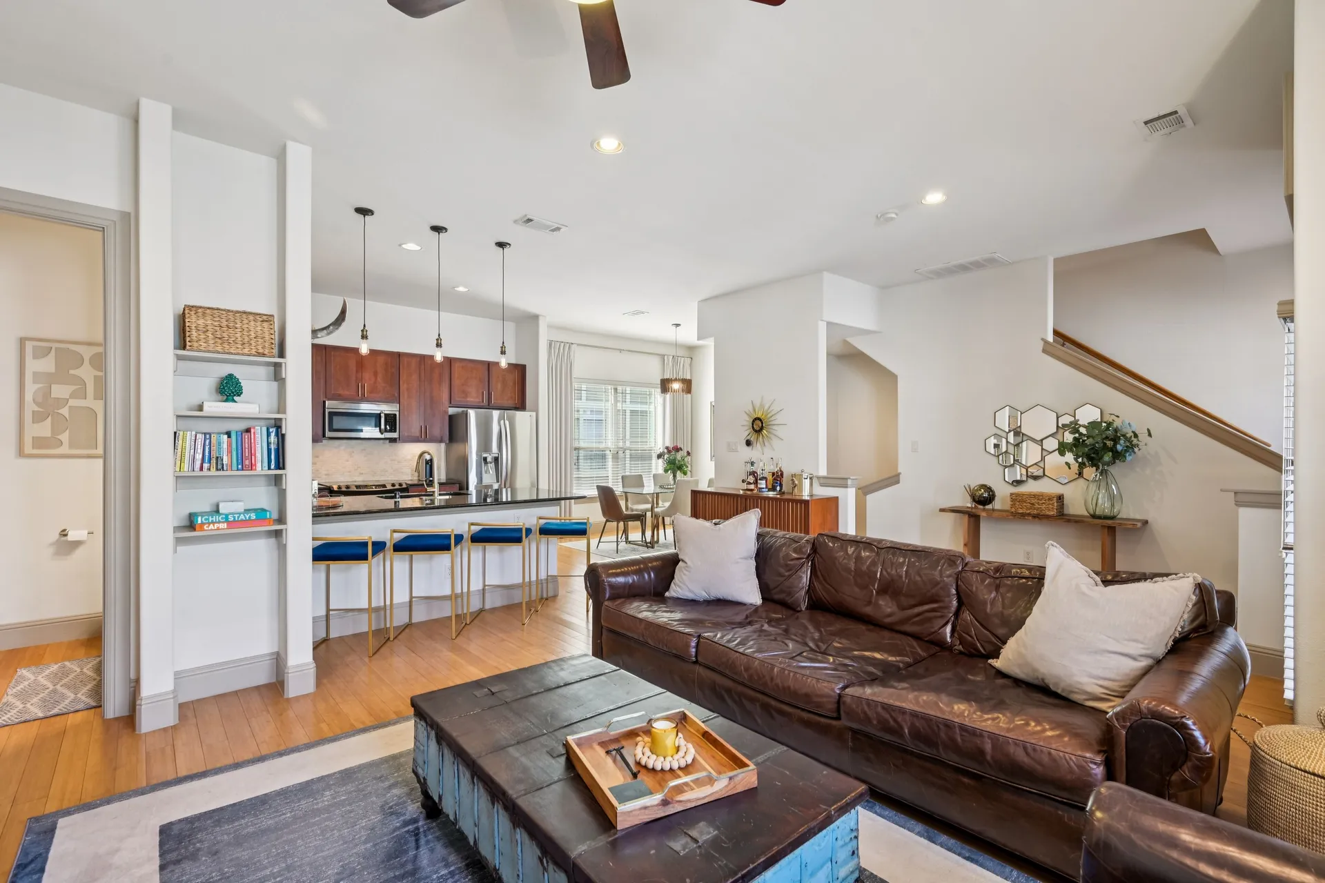 Dallas TX, 5916 Hudson Street, Unit 8