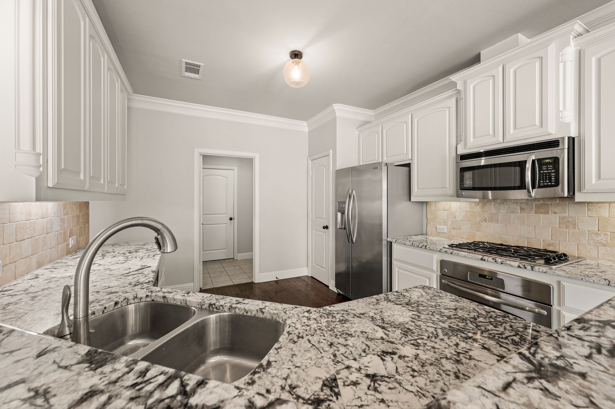 250 Churchill Loop Grapevine TX 76051