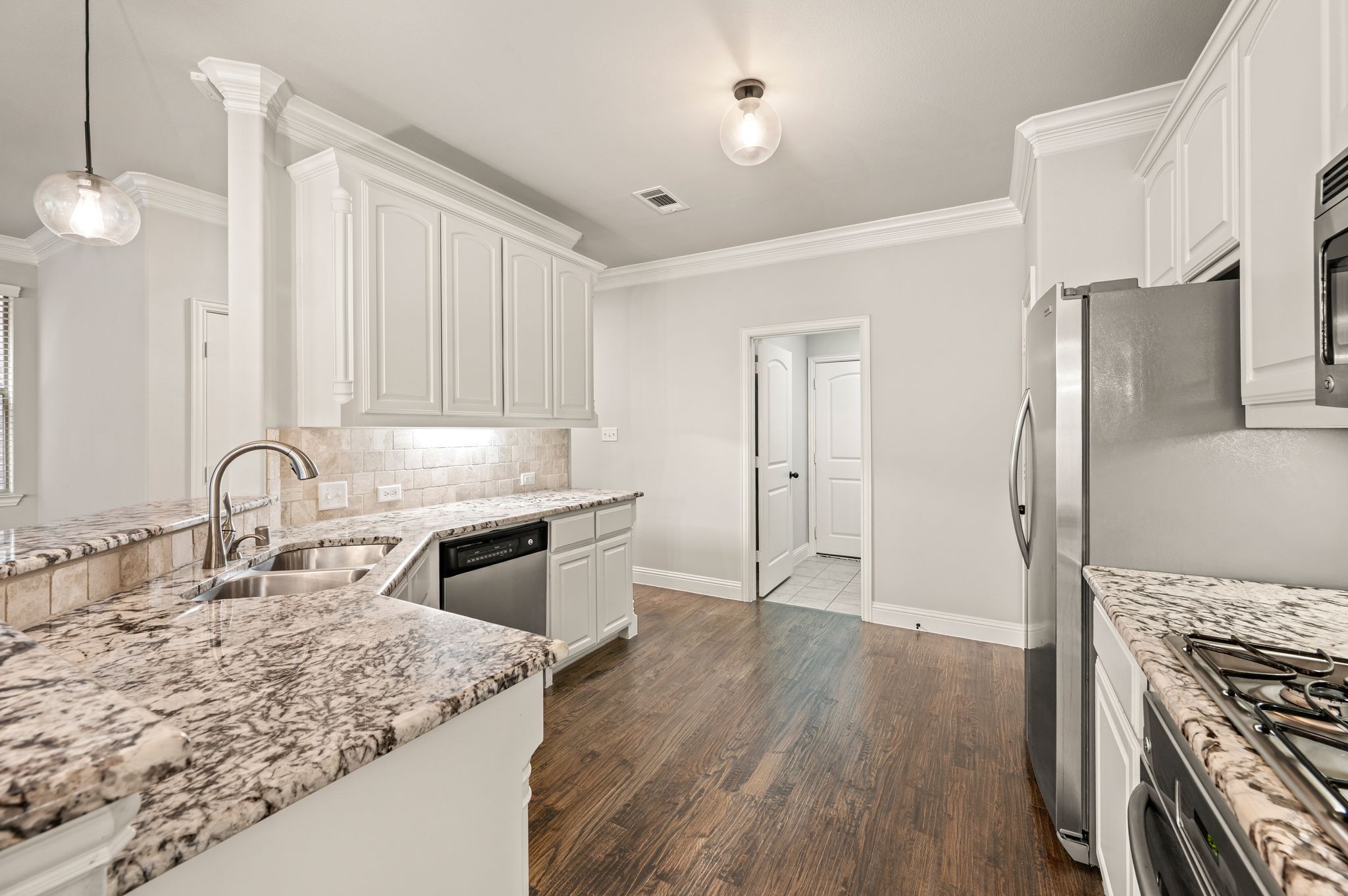 250 Churchill Loop Grapevine TX 76051