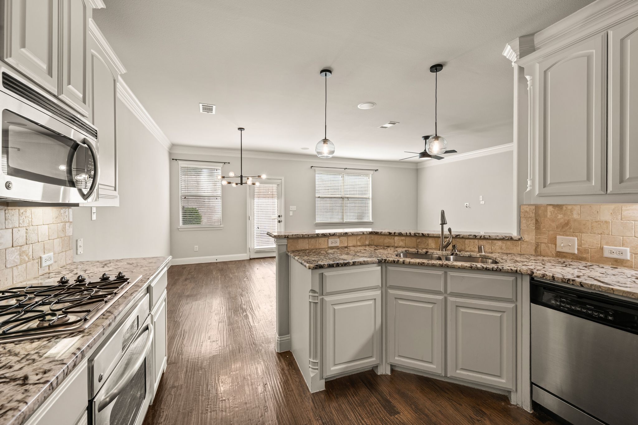 250 Churchill Loop Grapevine TX 76051