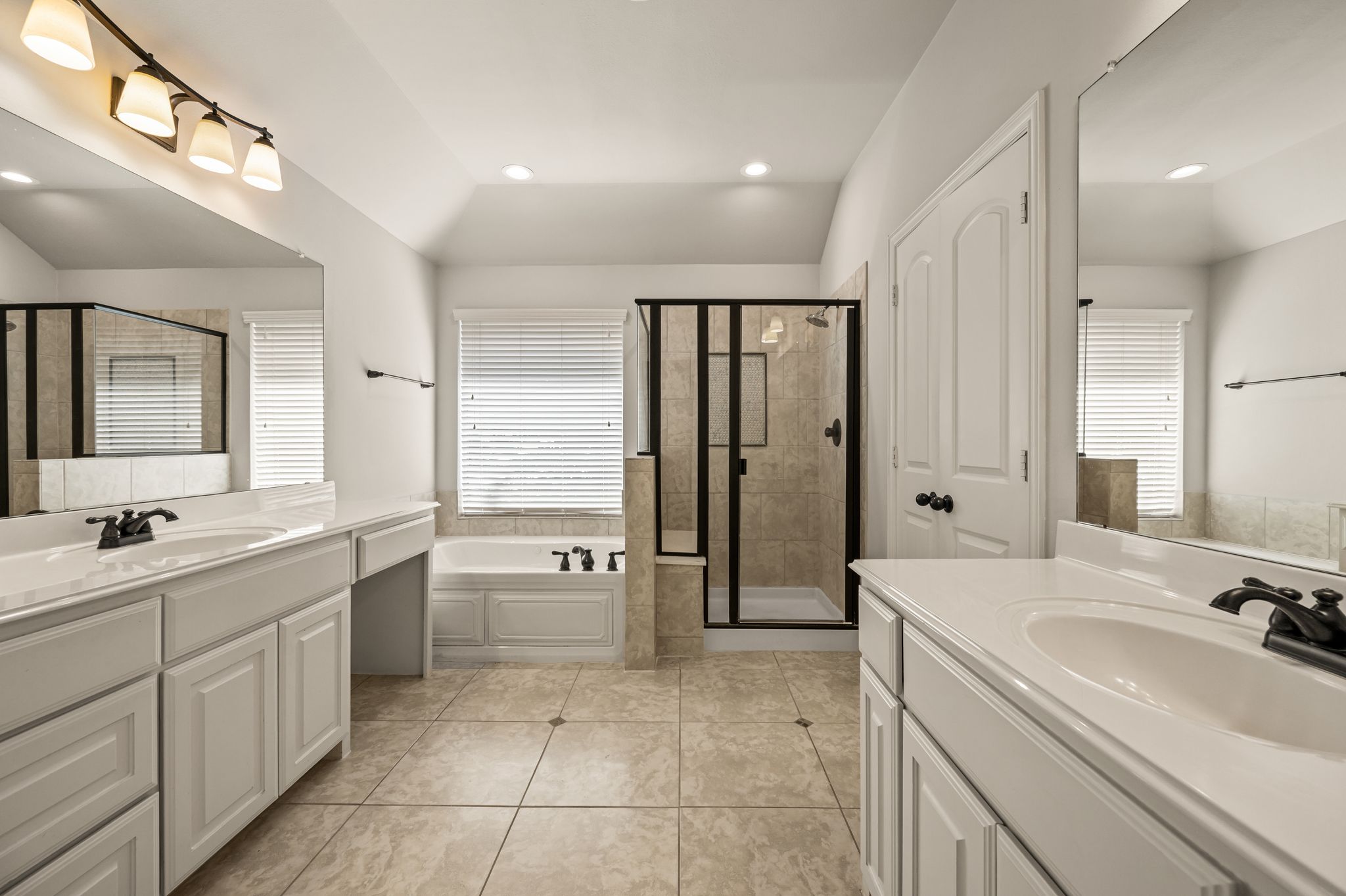 250 Churchill Loop Grapevine TX 76051