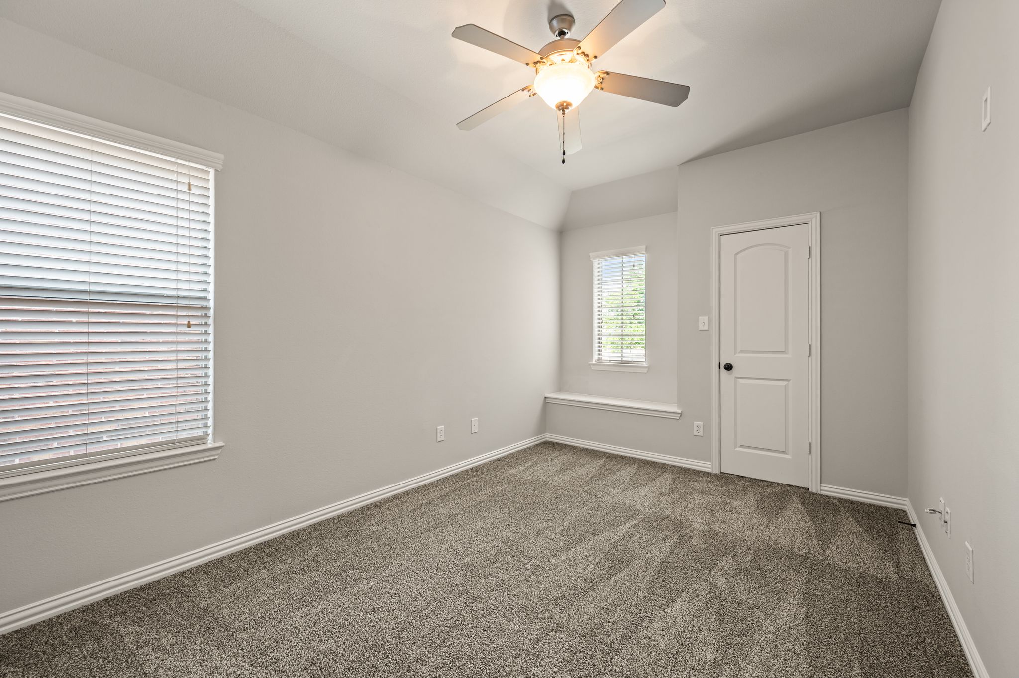 250 Churchill Loop Grapevine TX 76051