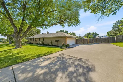 4433 Quail Hollow Road Fort Worth TX 76133