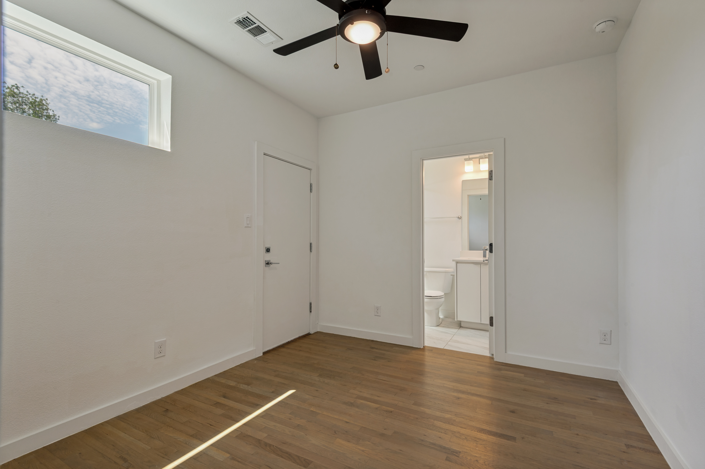 1510 N Washington Avenue Dallas TX 75204