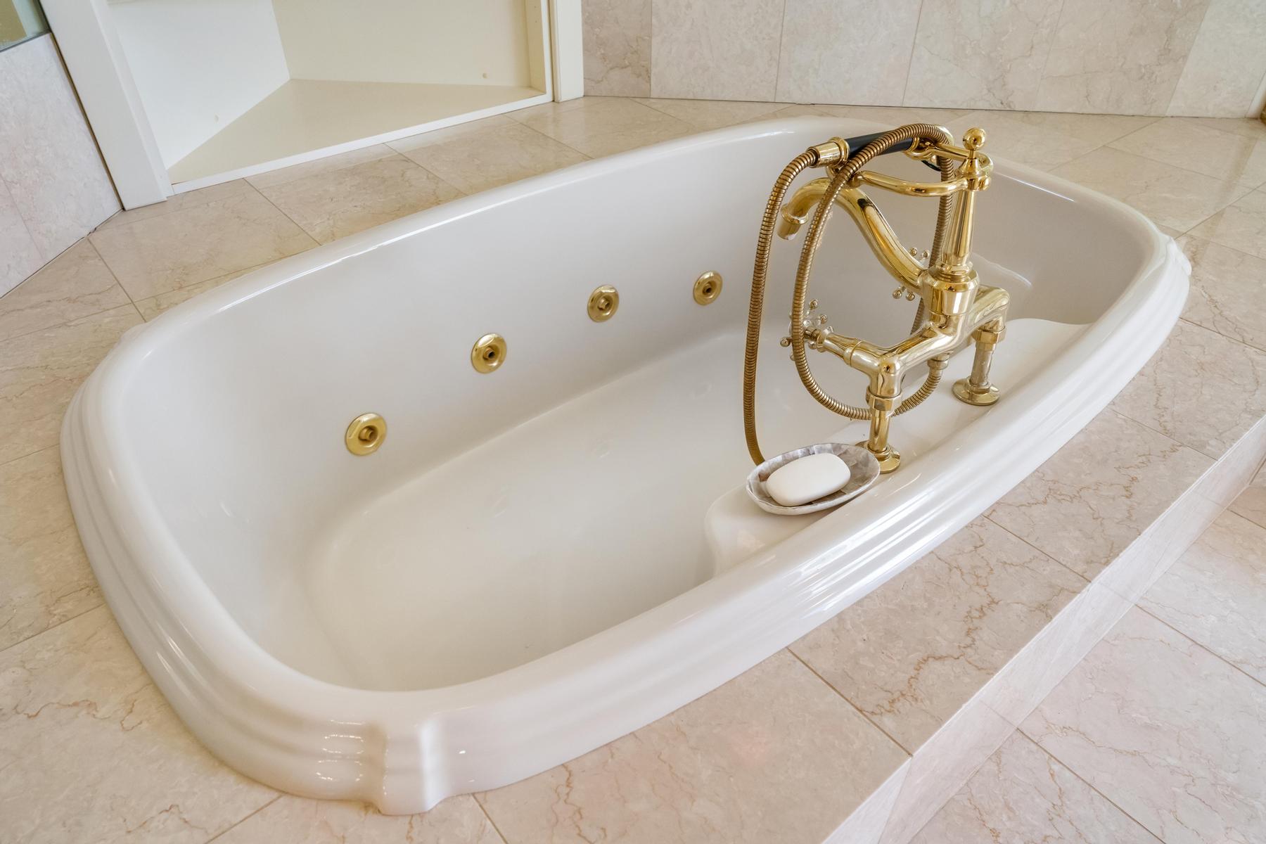 902 Bluffs Court Bay Harbor MI 49770