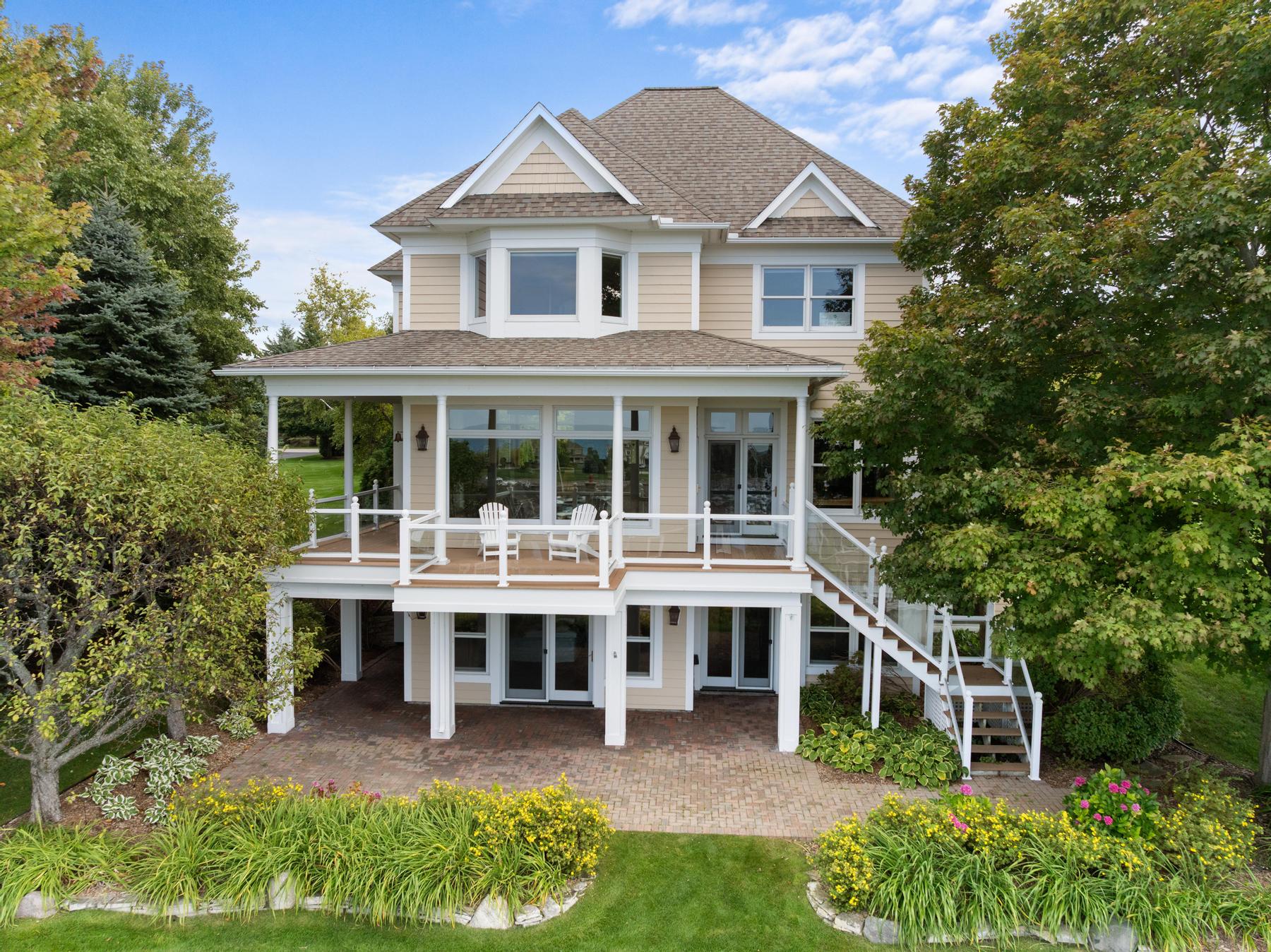902 Bluffs Court Bay Harbor MI 49770