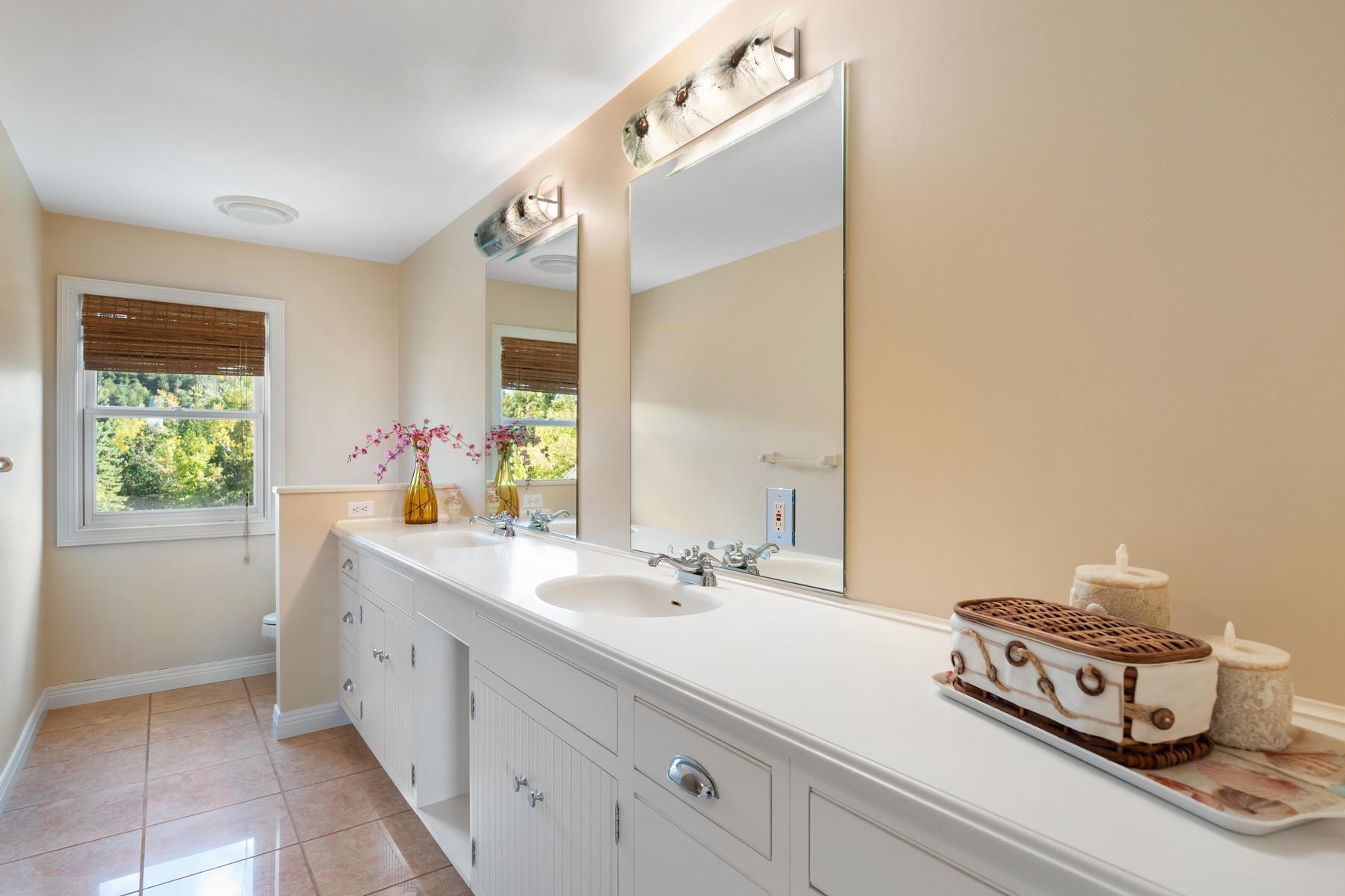 902 Bluffs Court Bay Harbor MI 49770