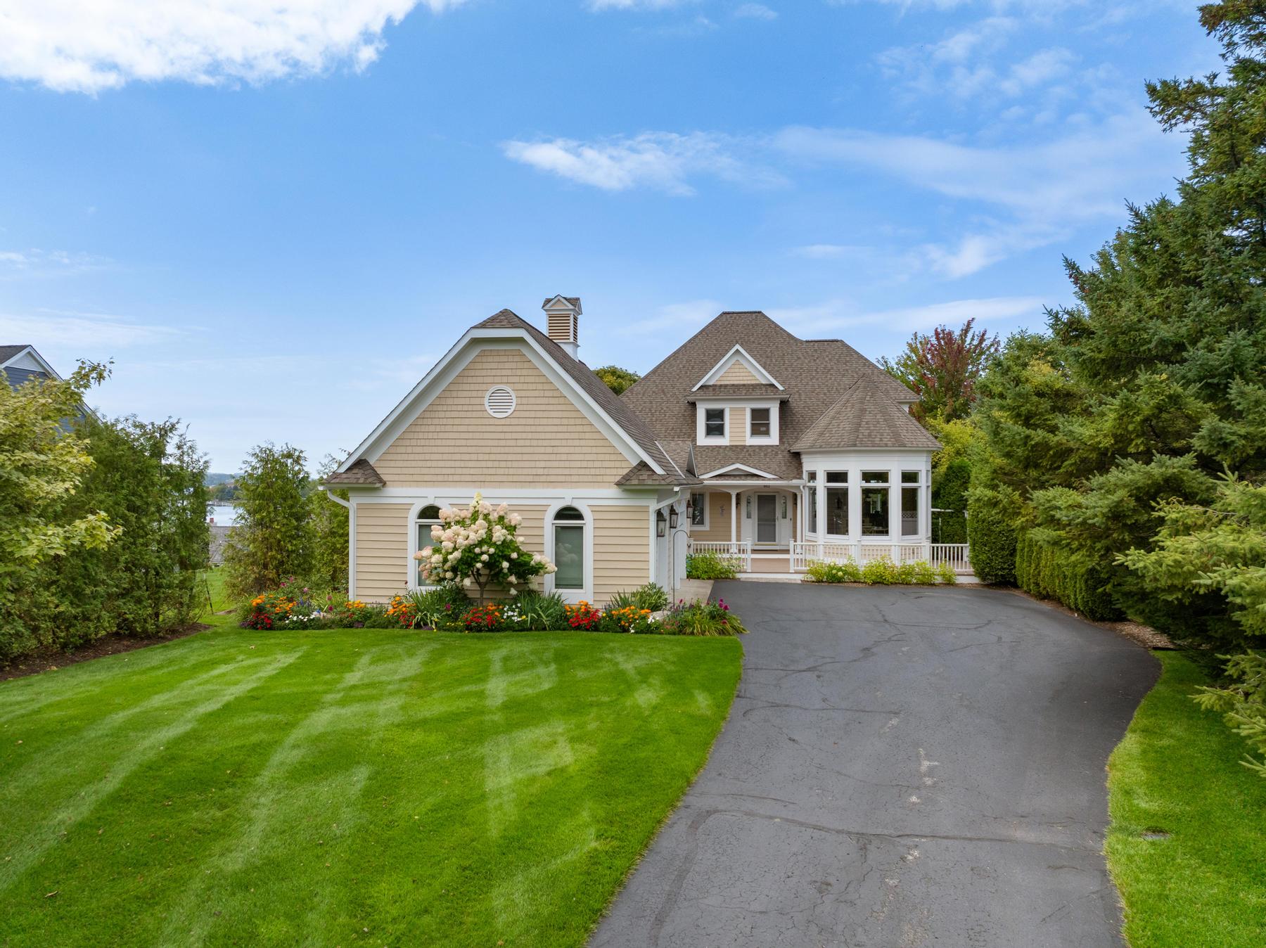 902 Bluffs Court Bay Harbor MI 49770