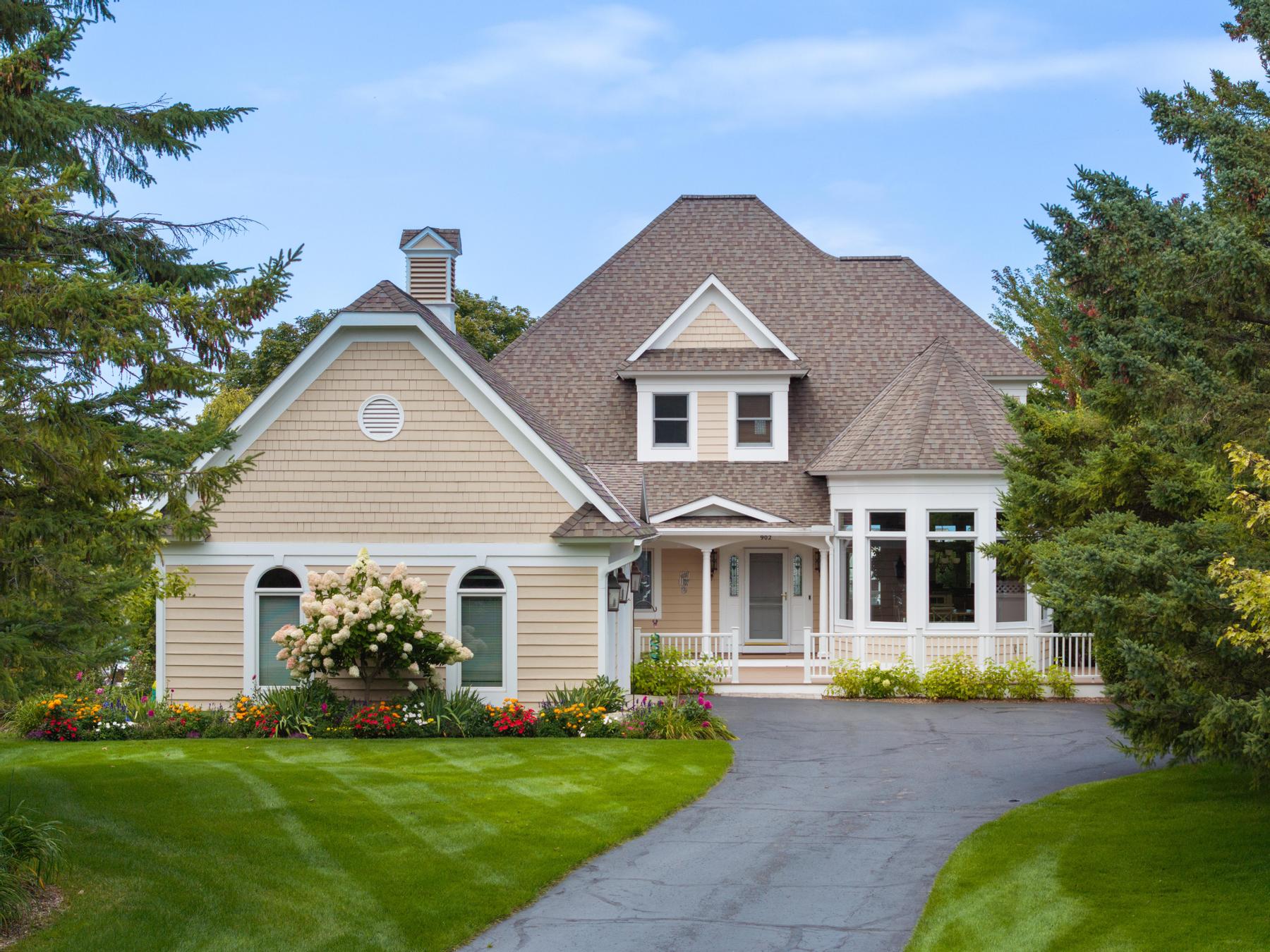 902 Bluffs Court Bay Harbor MI 49770