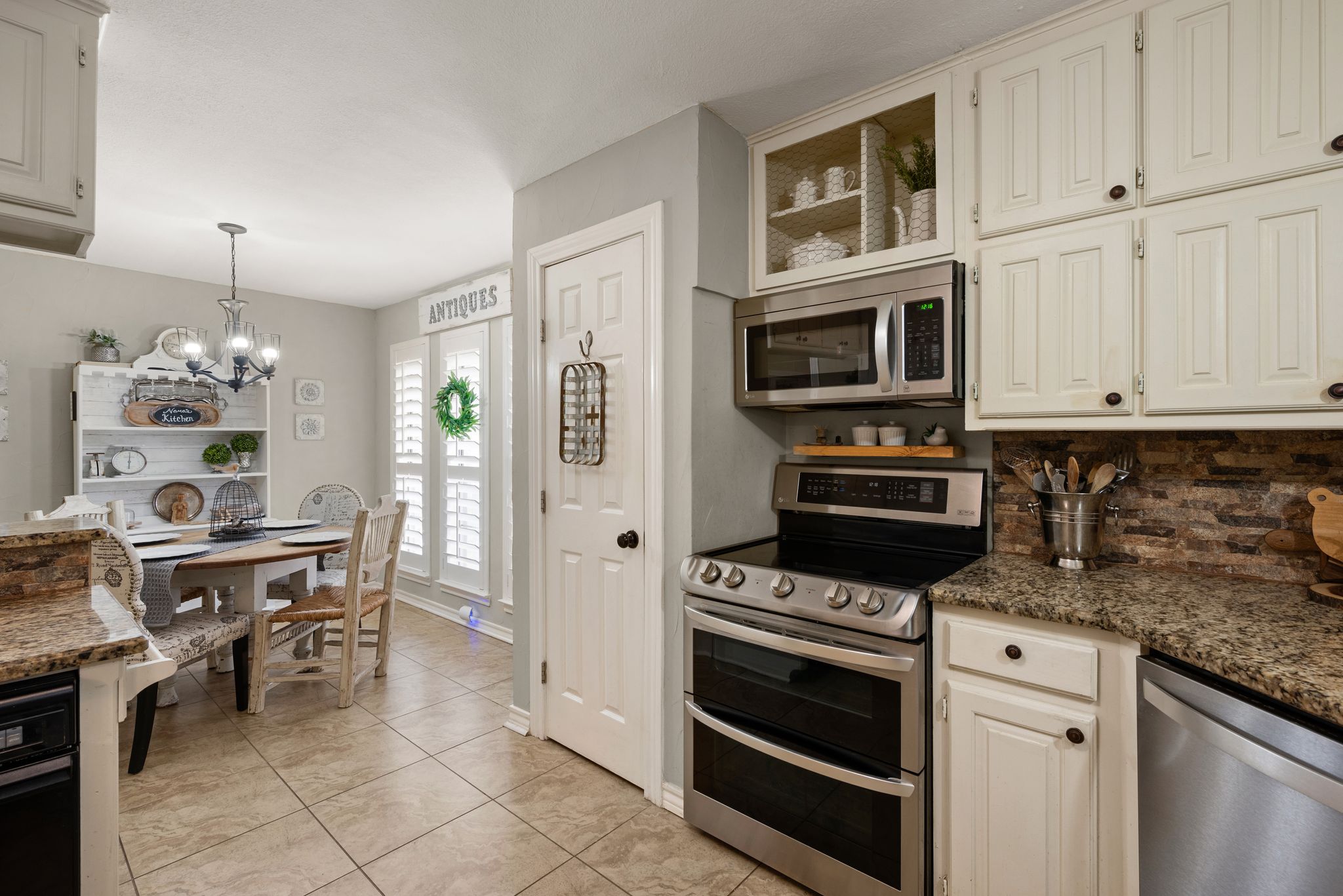 3229 David Drive Hurst TX 76054