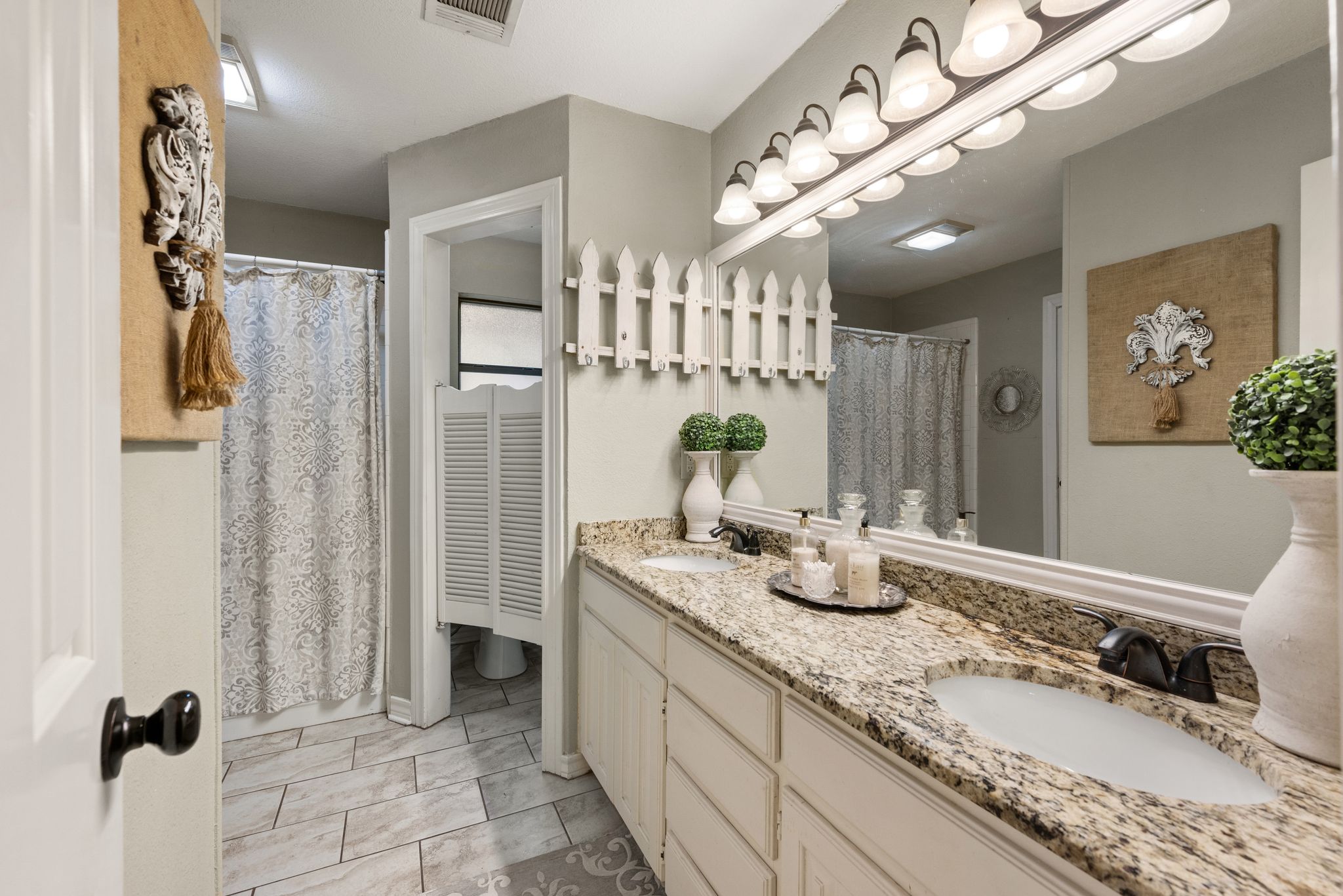 3229 David Drive Hurst TX 76054