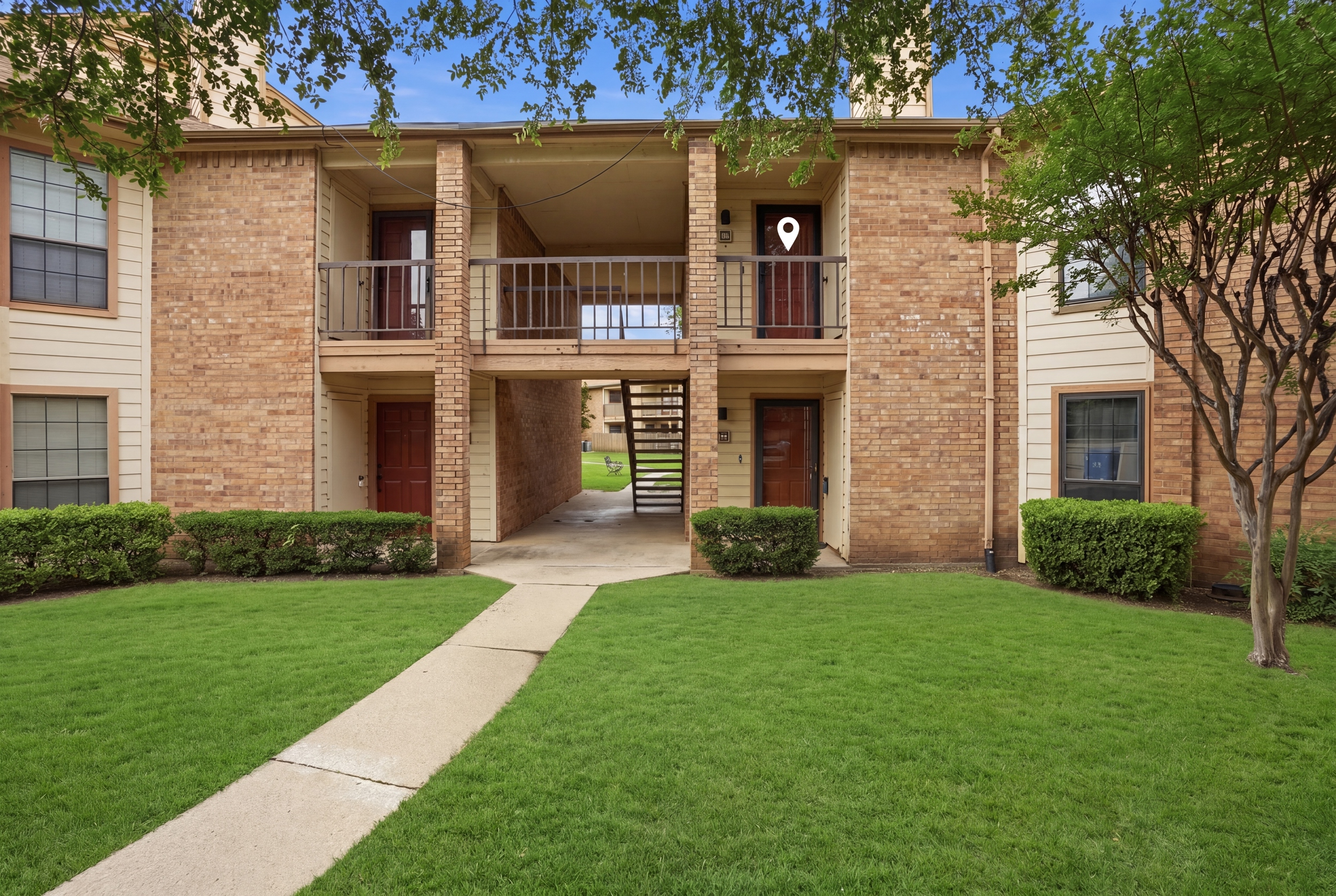 16301 Ledgemont Lane Addison TX 75001