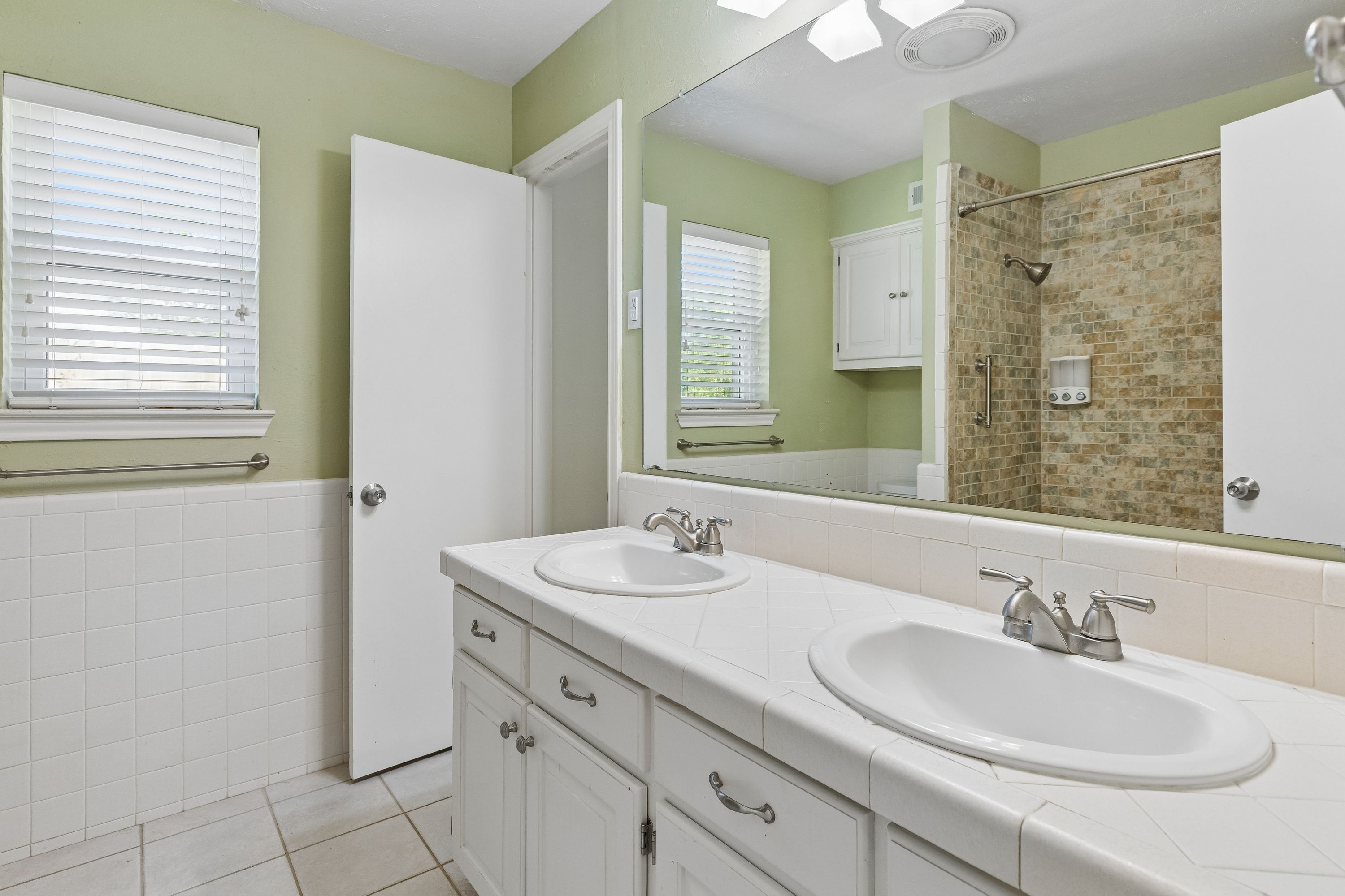 527 Twilight Trail Richardson TX 75080