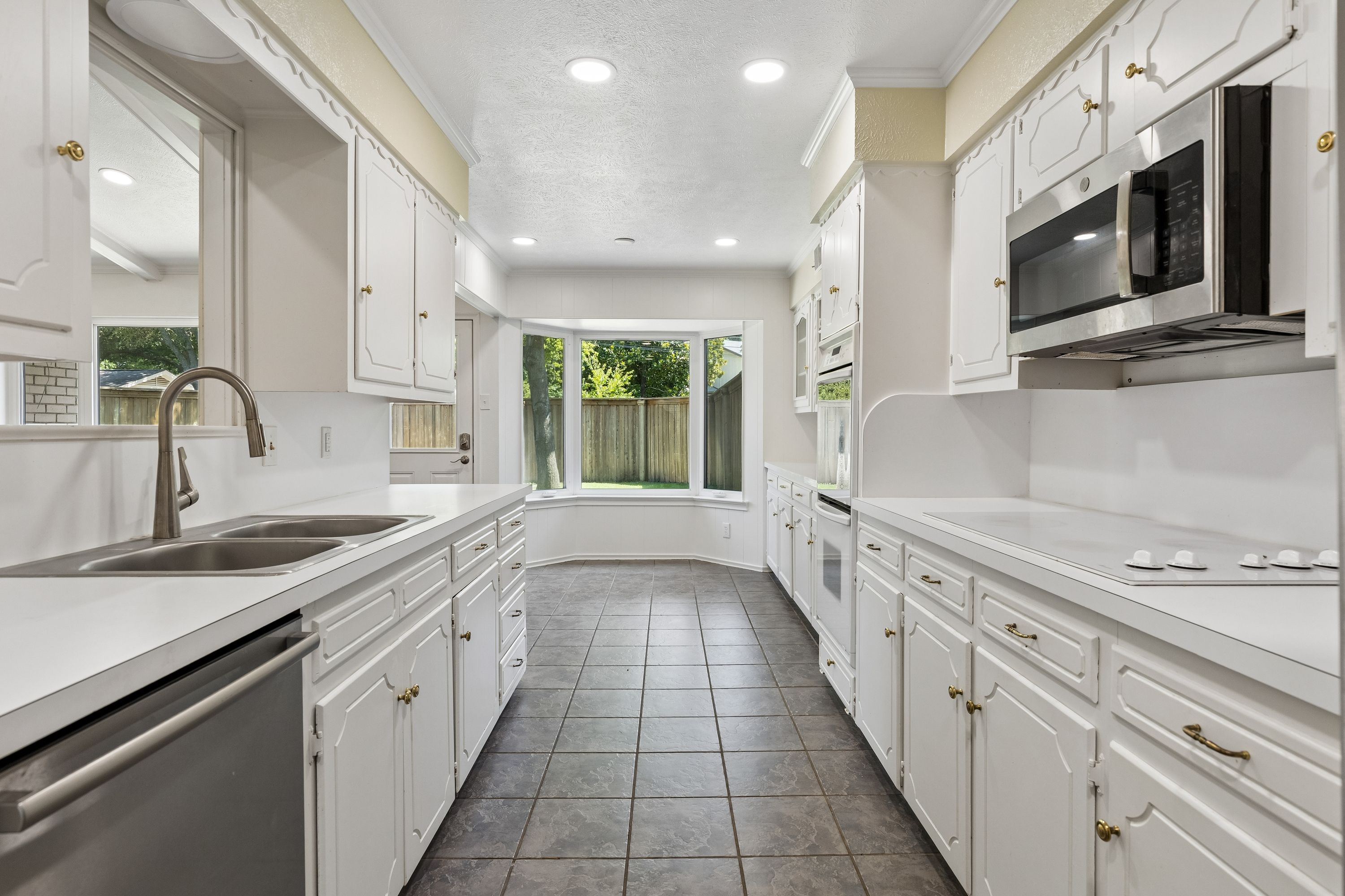 527 Twilight Trail Richardson TX 75080