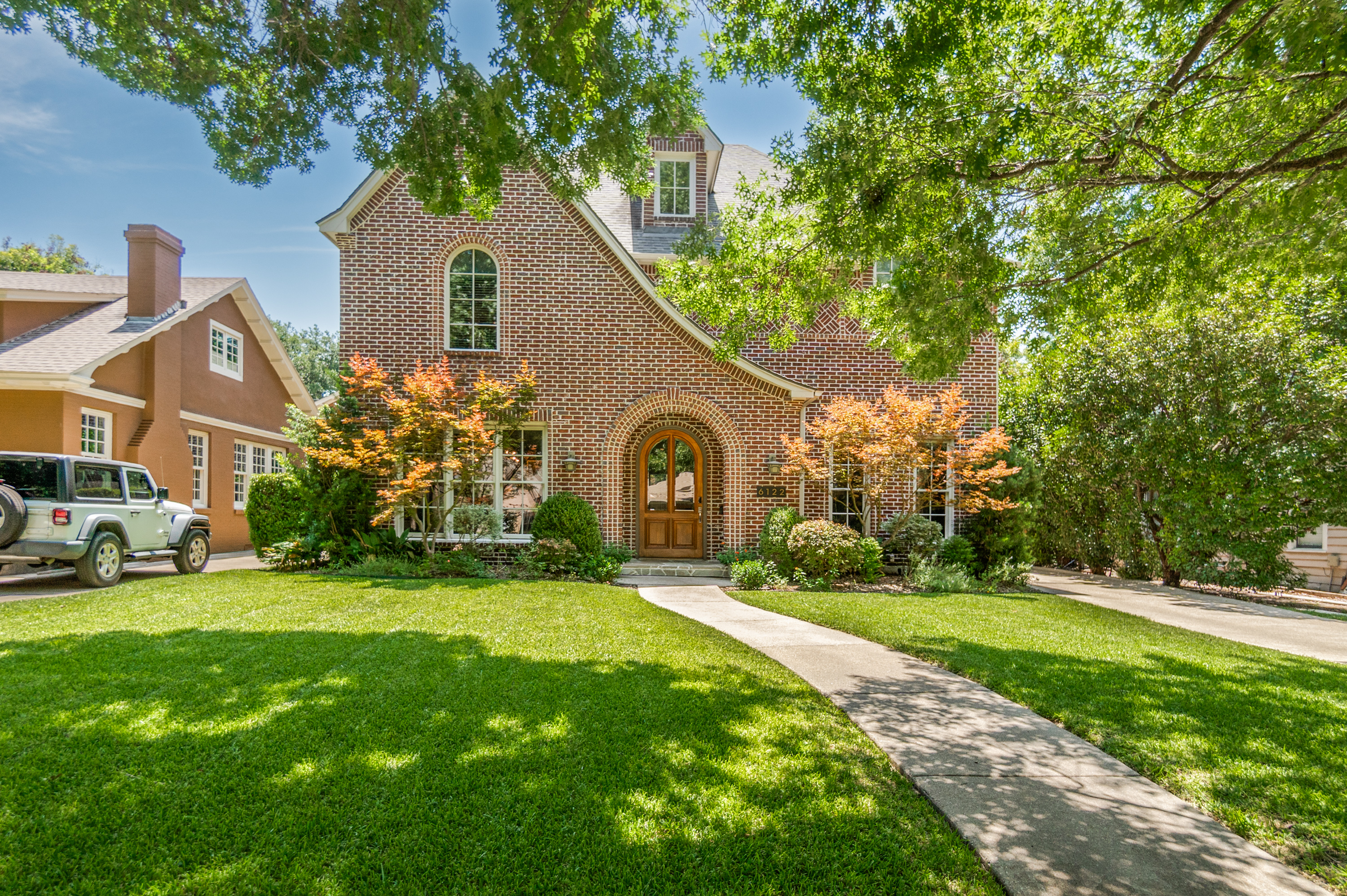 6122 Bryan Parkway Dallas TX 75206