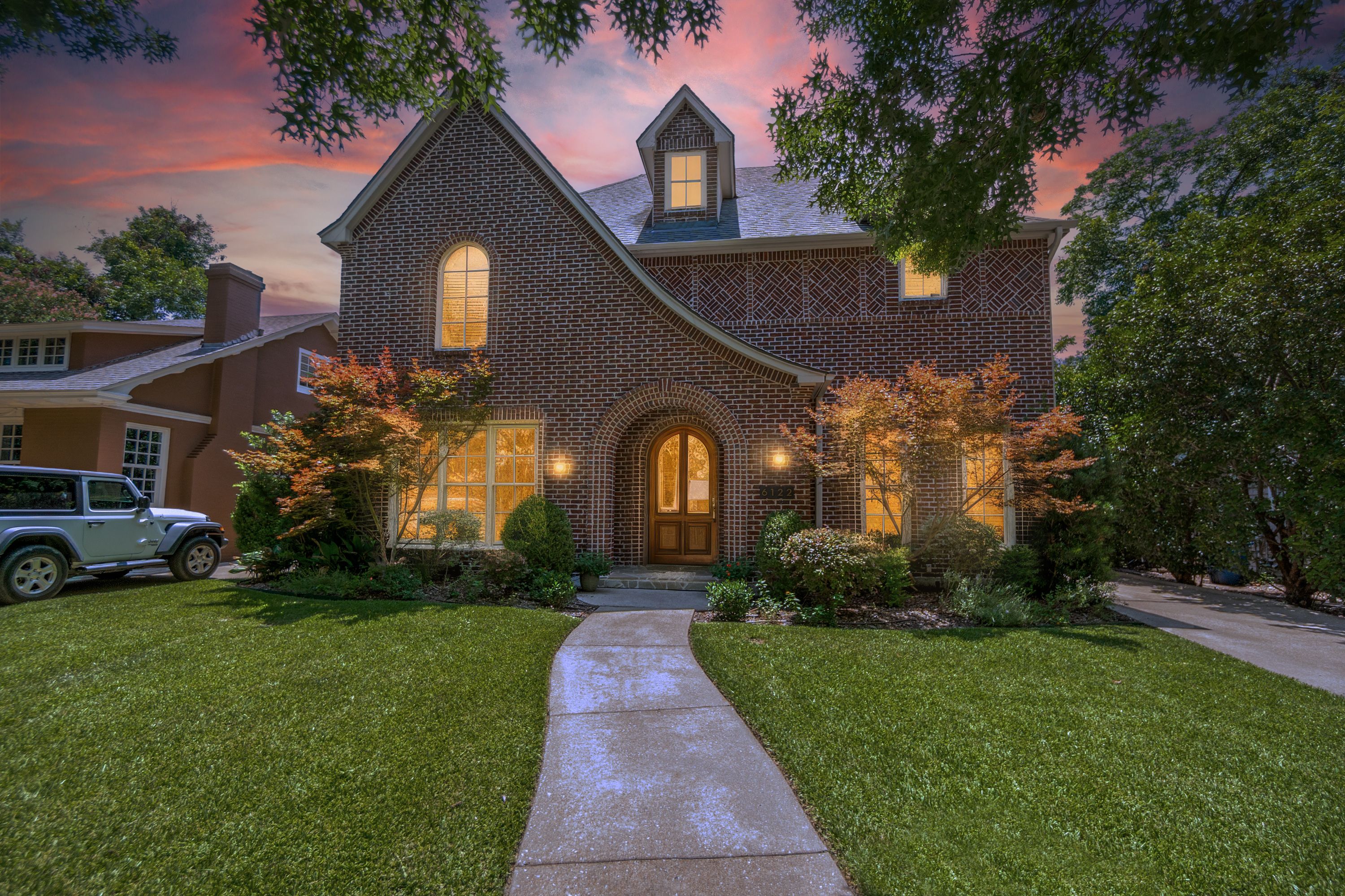 6122 Bryan Parkway Dallas TX 75206