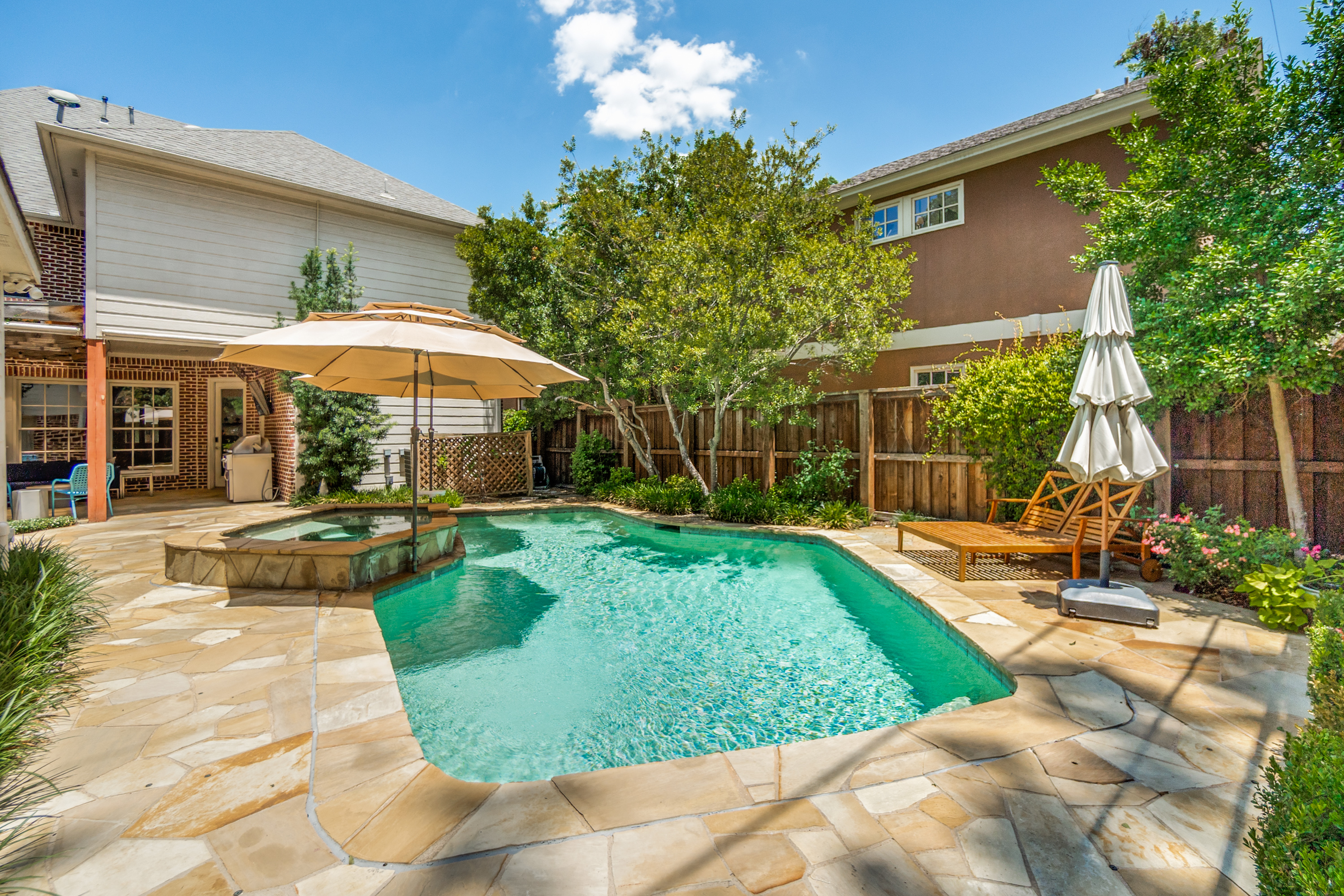 6122 Bryan Parkway Dallas TX 75206