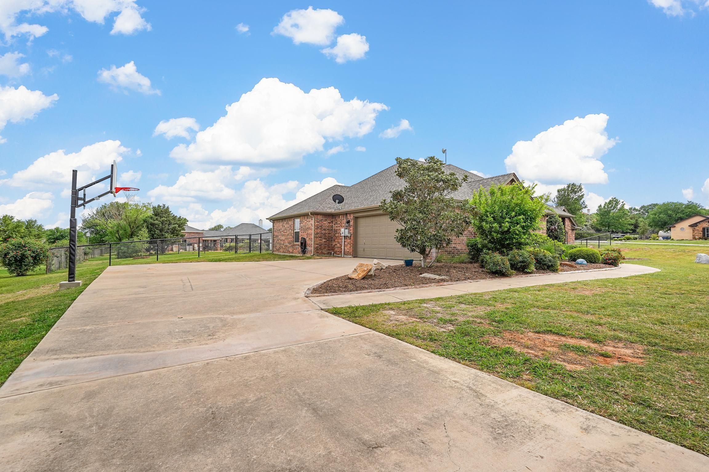 120 Kristin Drive Aledo TX 76008