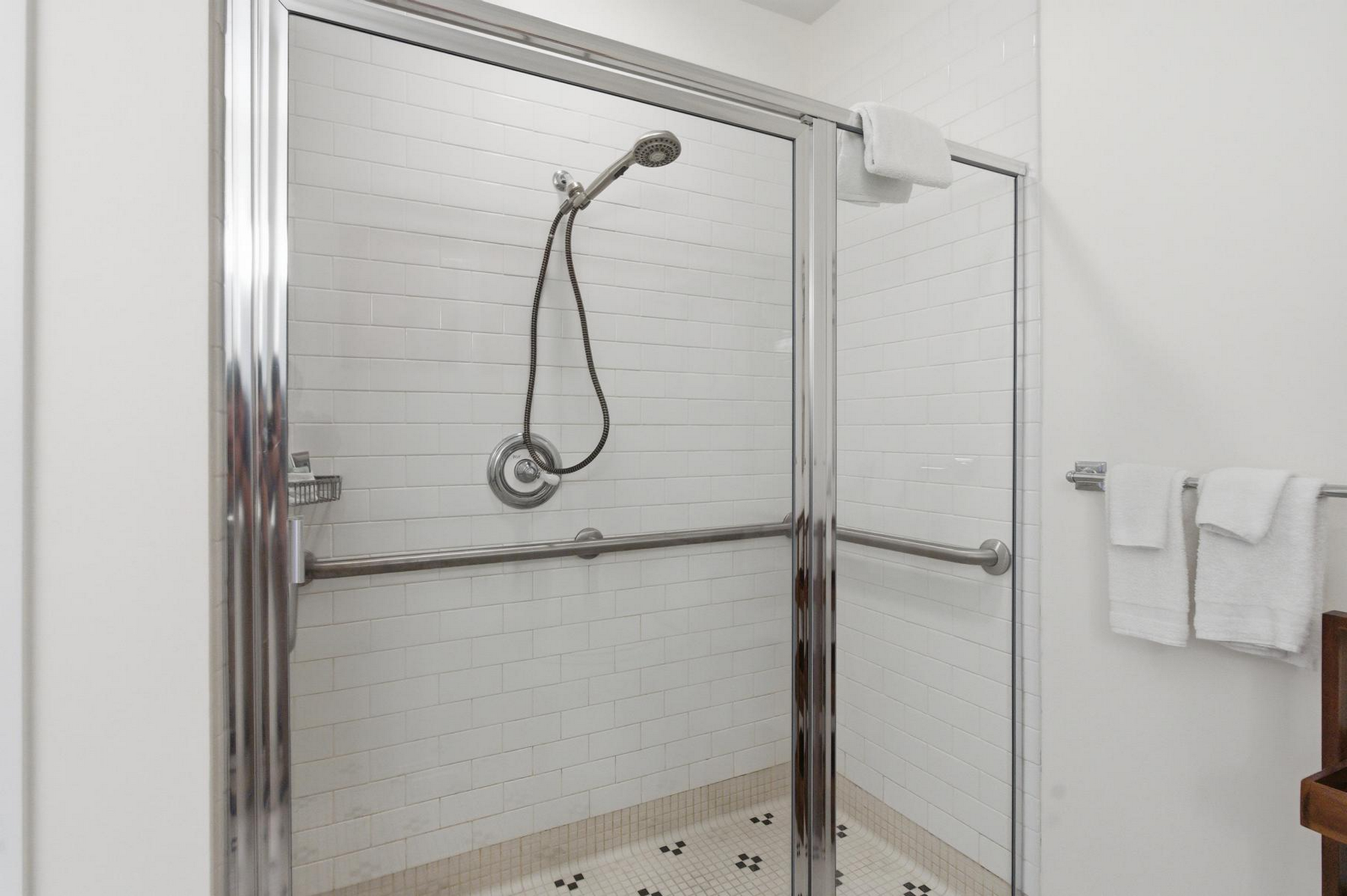 4205 Main Street Bay Harbor MI 49770