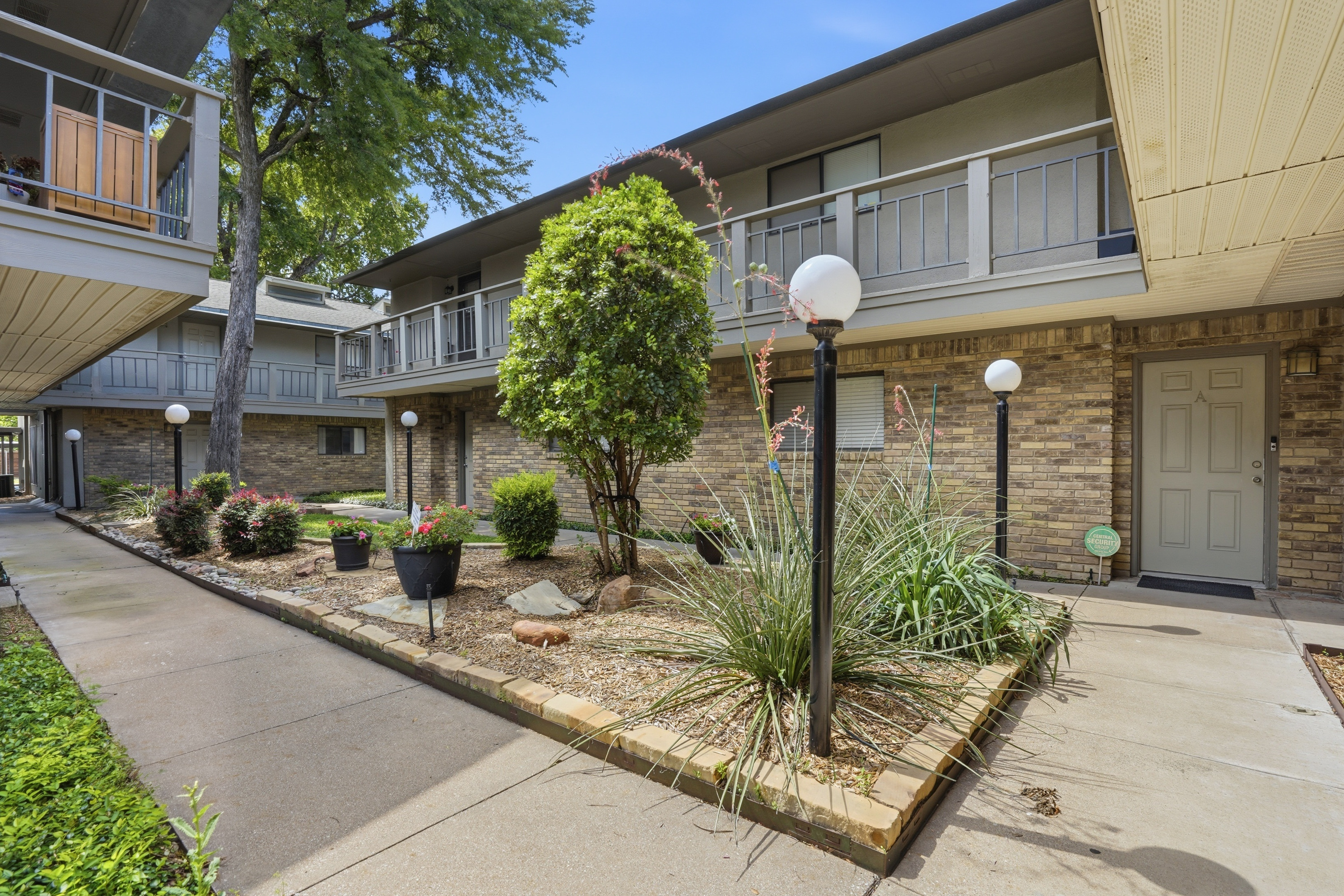 4920 Byers Avenue Fort Worth TX 76107