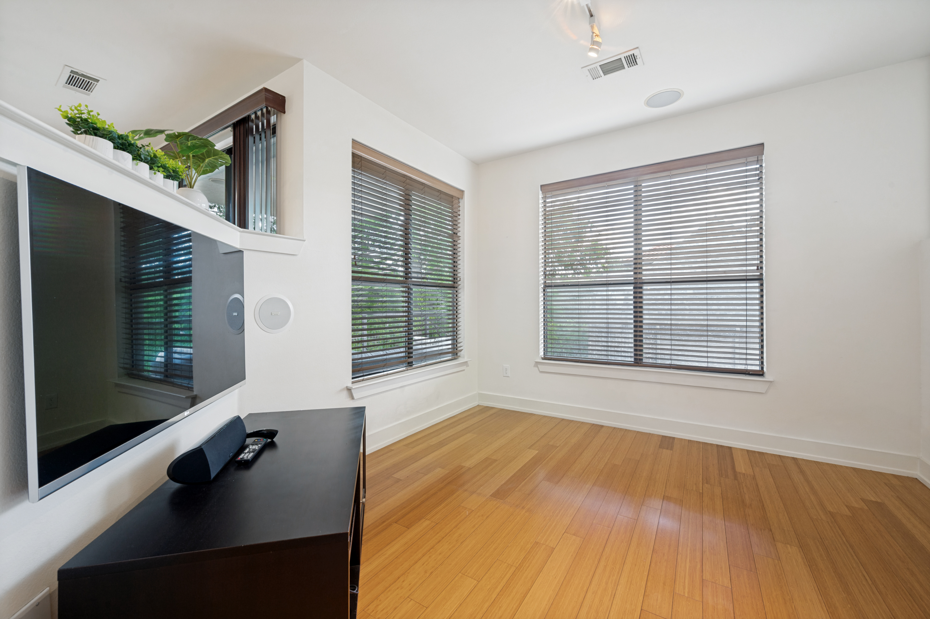 4333 Gilbert Avenue Dallas TX 75219