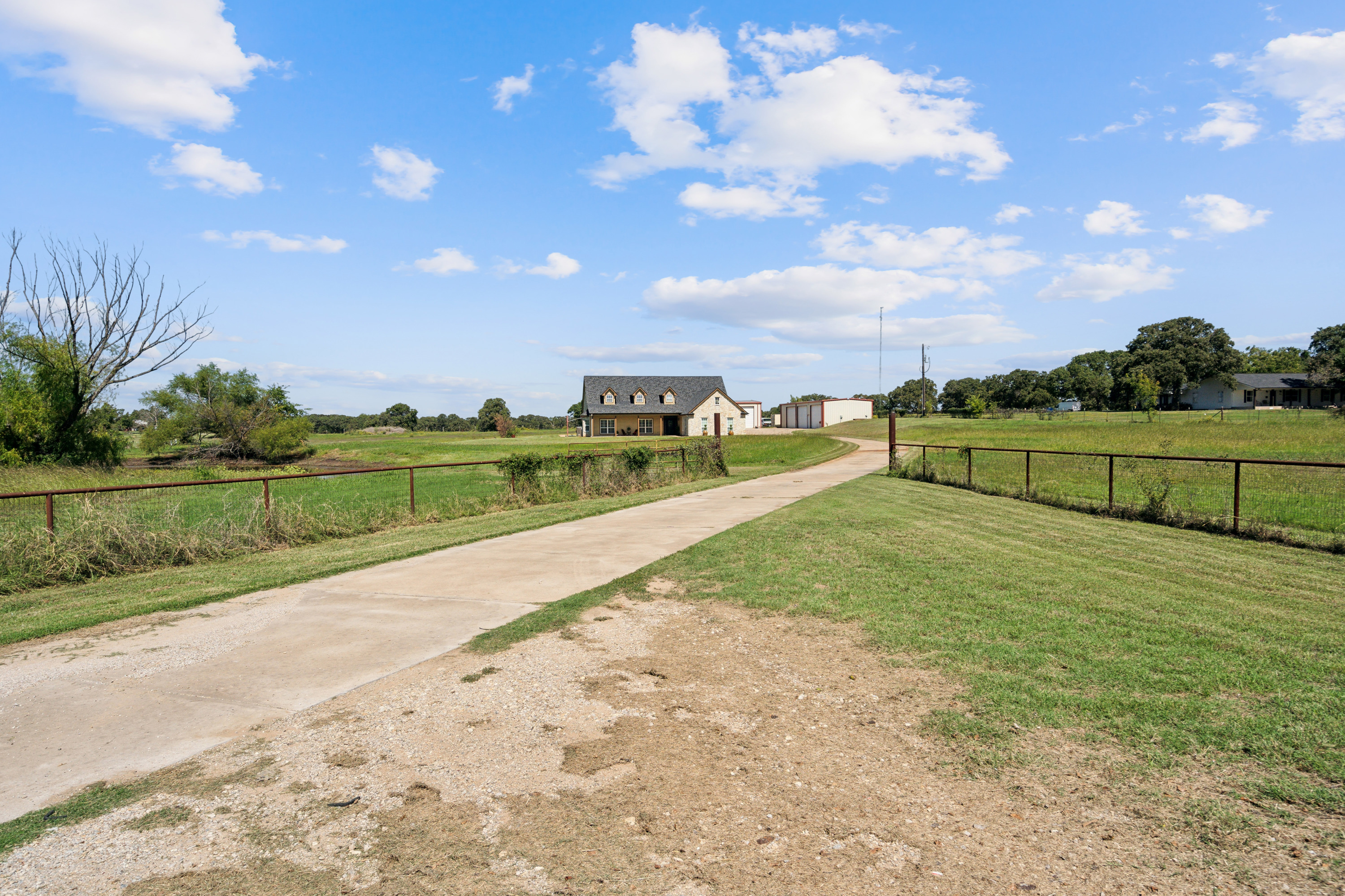 2250 County Road 913 Joshua TX 76058